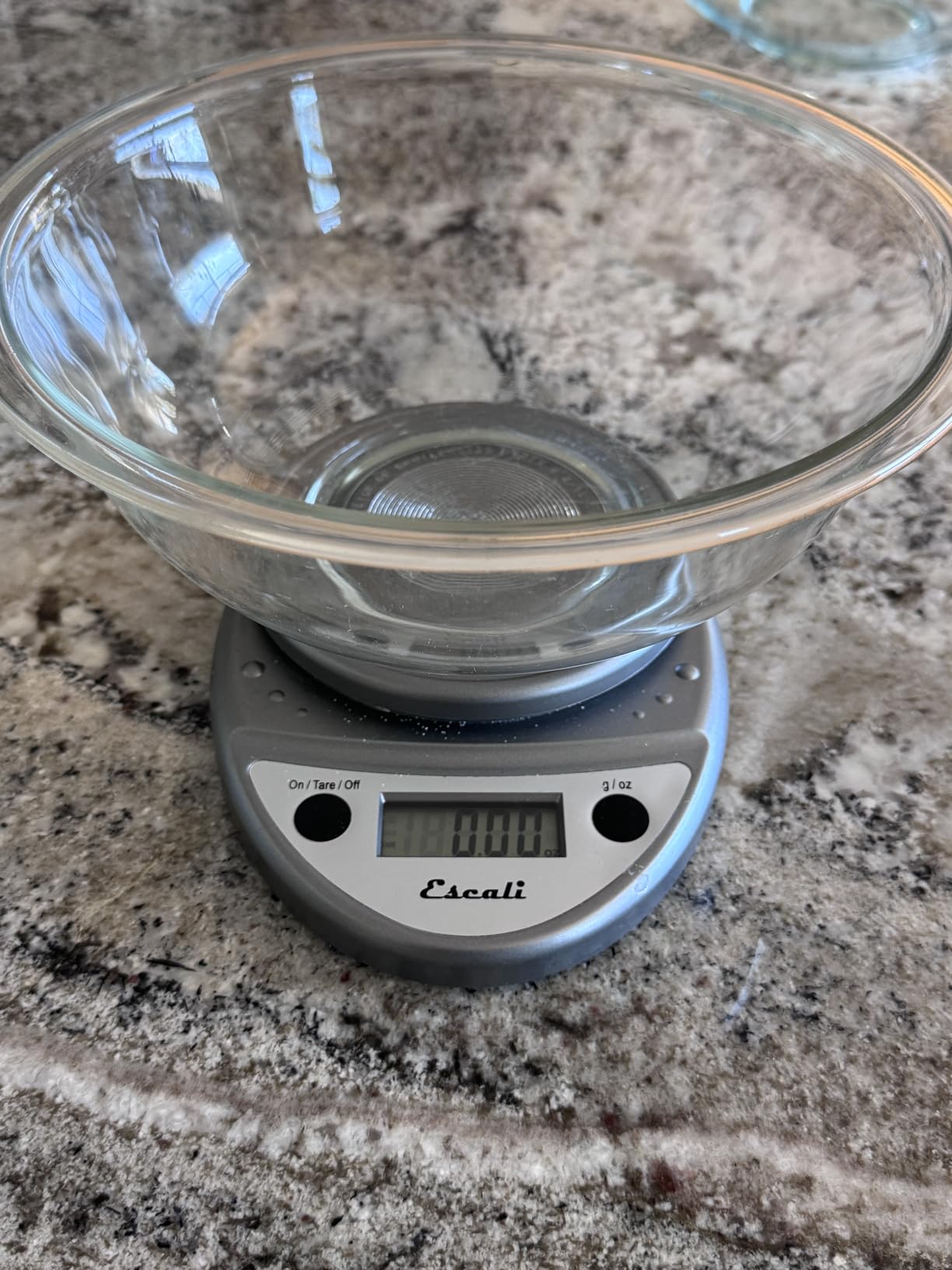 Escali Primo Digital Food Scale Multi-Functional Kitchen Scale and Baking Scale for Precise Weight Measuring and Portion Control, 8.5 x 6 x 1.5 inches, Chrome customer photo 1