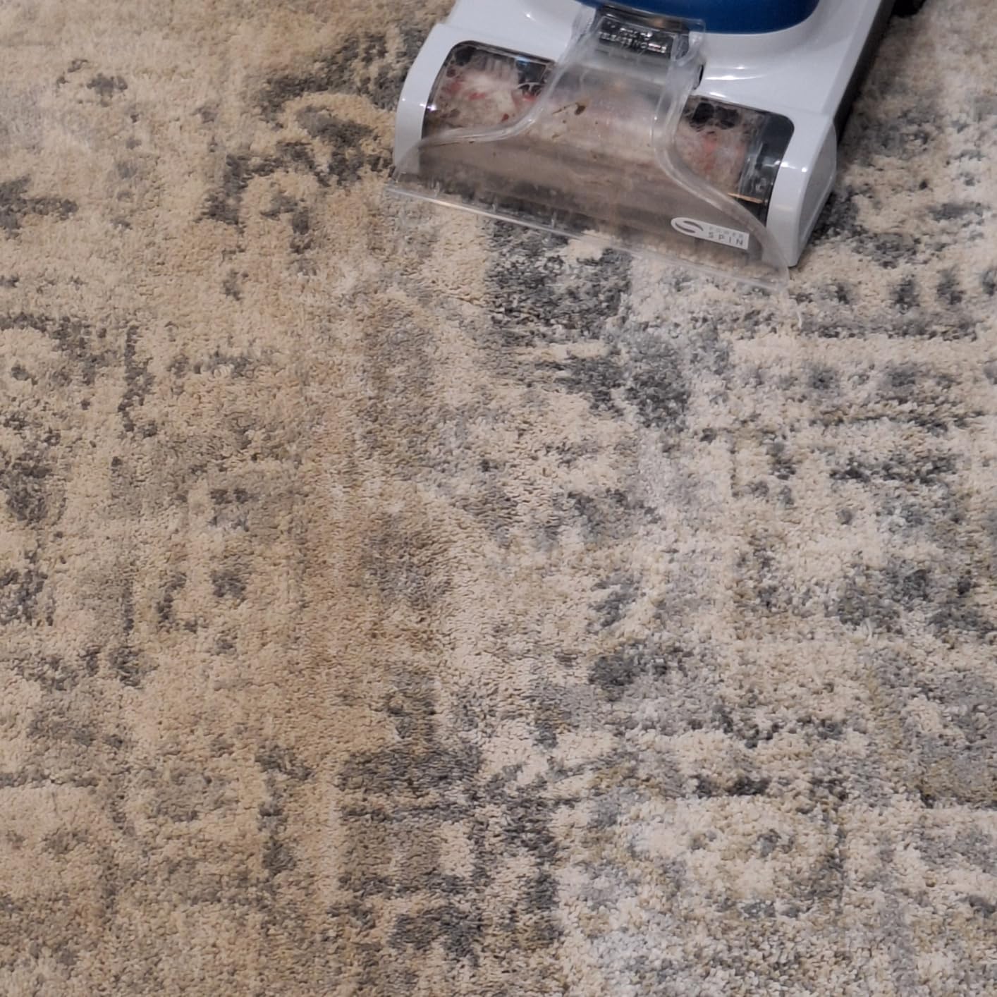 Hoover PowerDash Pet Compact Carpet Cleaner Machine, Lightweight Design customer photo 2