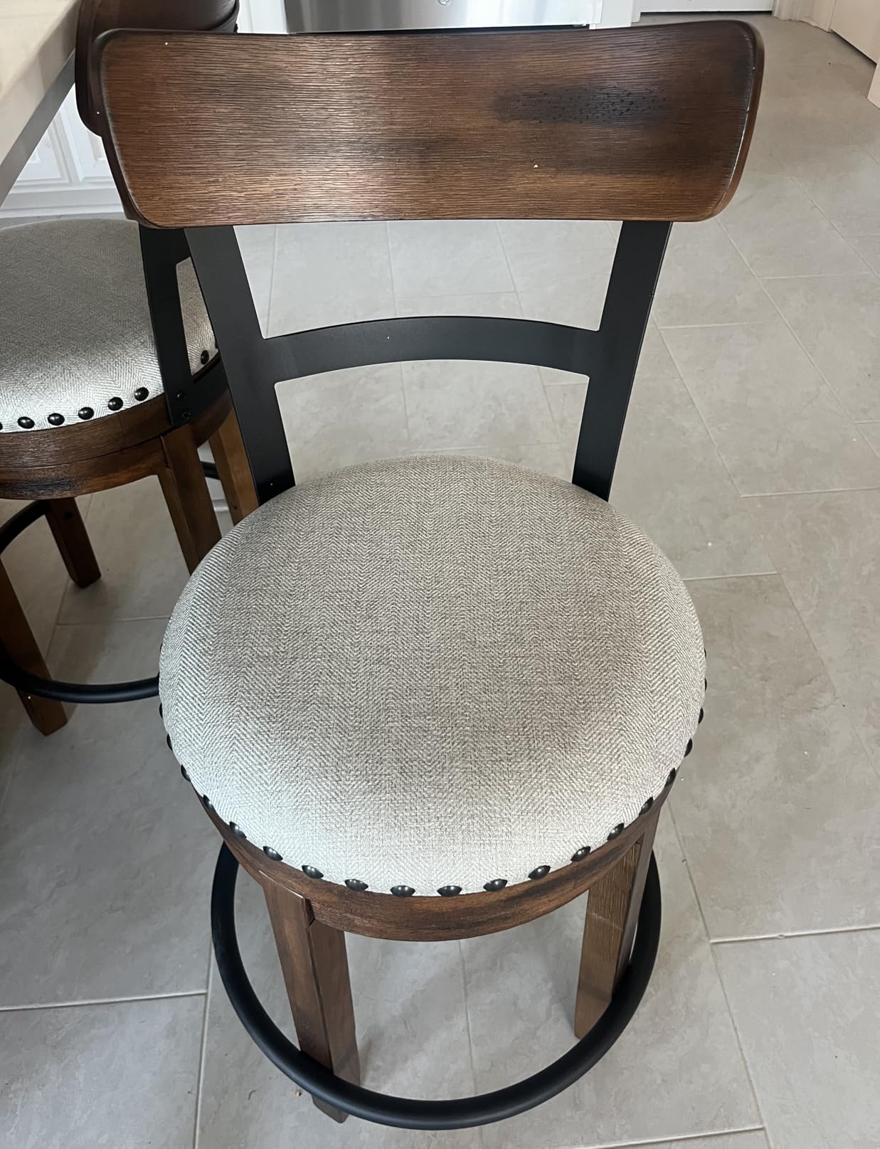 Signature Design by Ashley Valebeck Counter Height Bar Stool, Brown customer photo 1