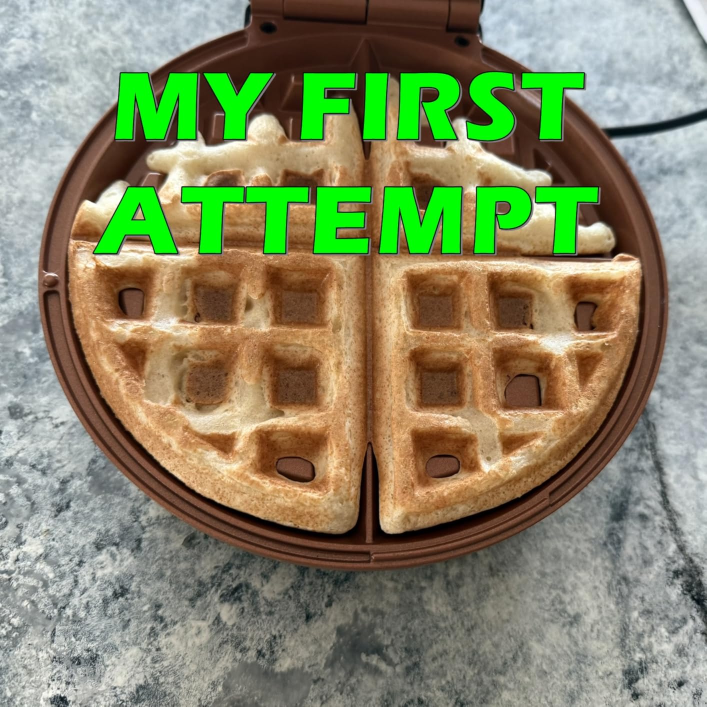 Hamilton Beach Belgian Waffle Maker with PFAS-Free Non-Stick Ceramic-Coated Plates, Browning Control, Indicator Lights, Stainless Steel (26081) customer photo 1