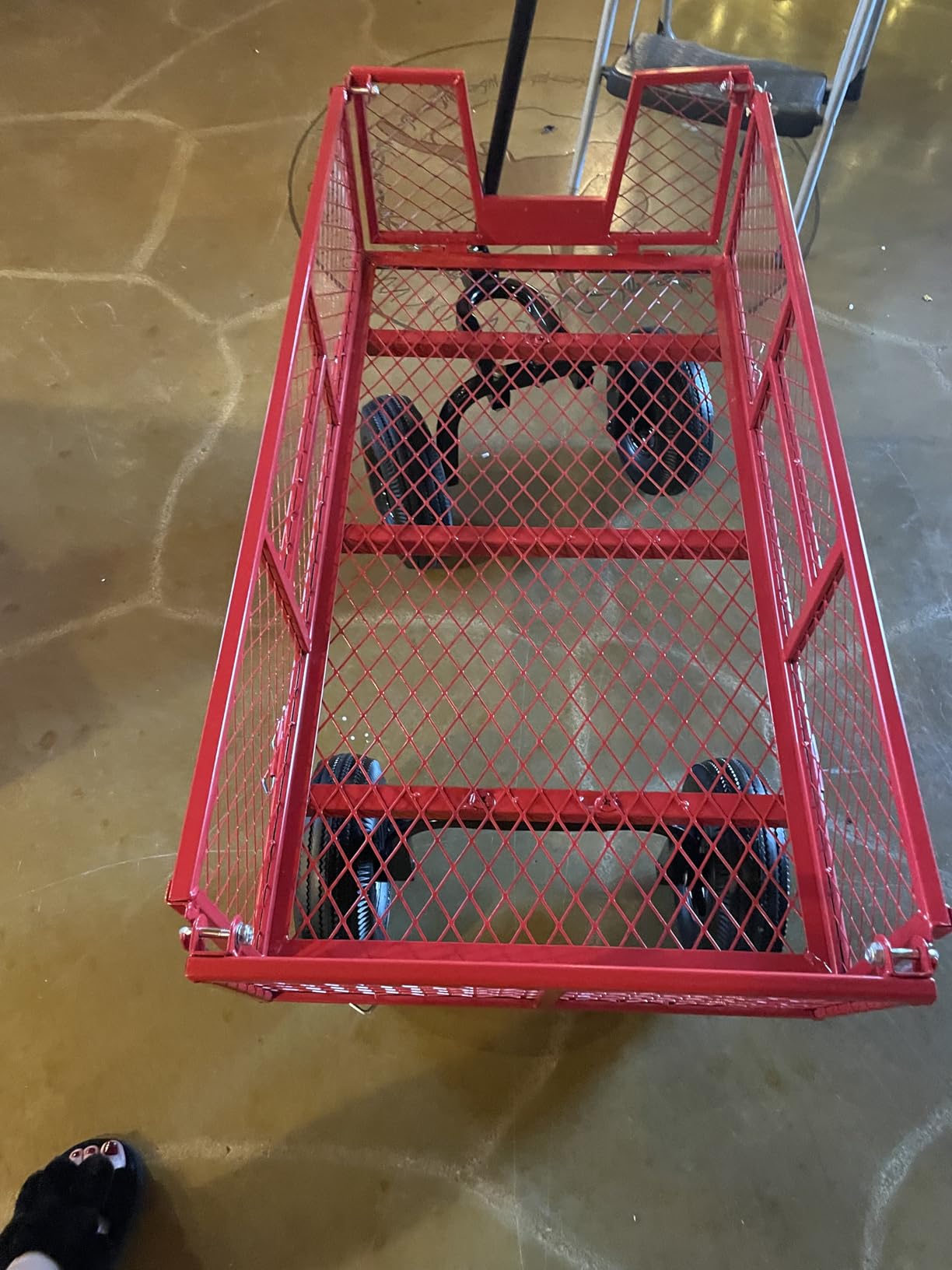 VIVOHOME Heavy Duty 880 Lbs 4.5 Cu Ft Mesh Steel Garden Cart Utility Wagon customer photo 1