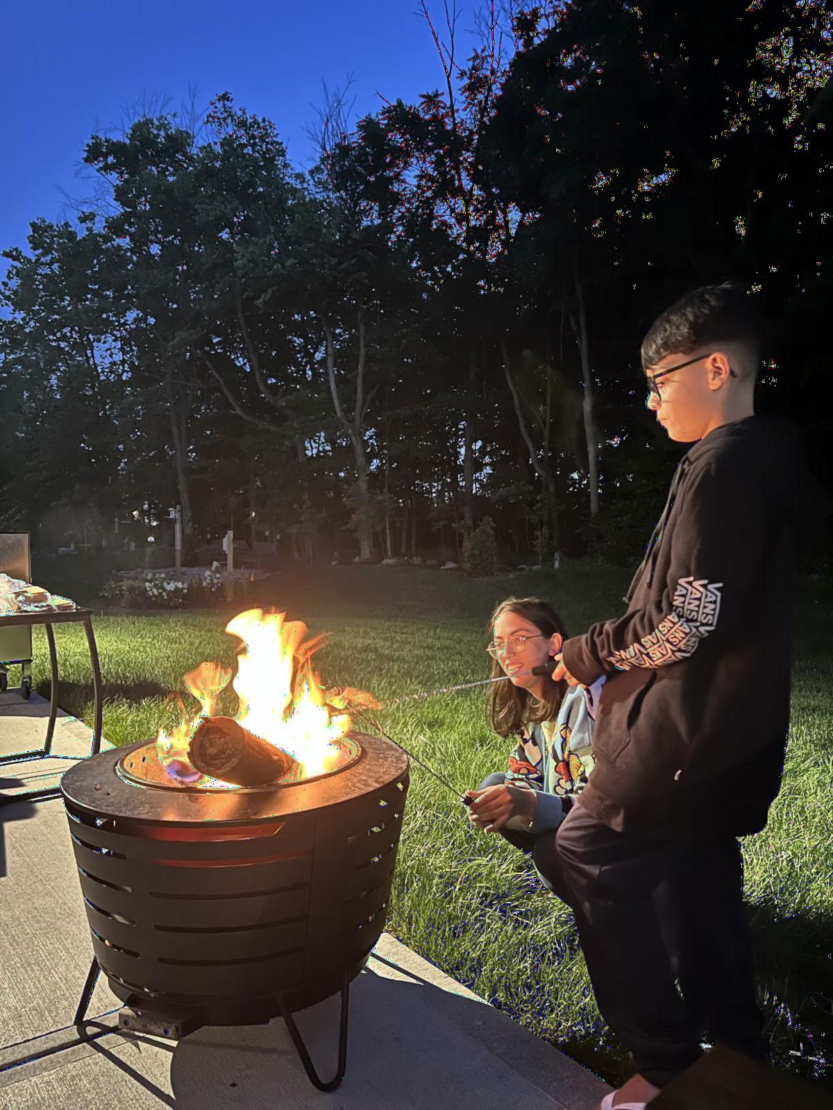 TIKI Patio Smokeless Fire Pit, 25 in Wood Burning Fire Pit with Cover customer photo 2