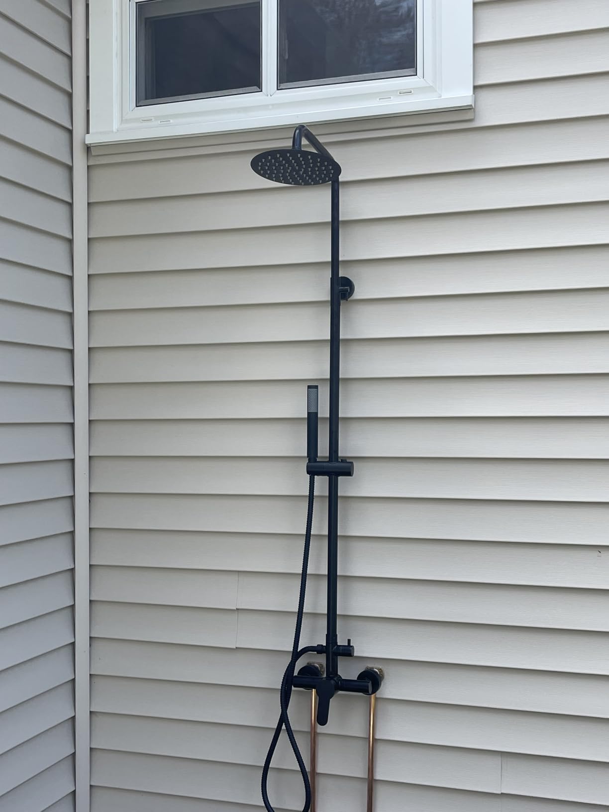 gotonovo Outdoor Shower Kit 304 Stainless Steel, Matte Black, 8 Inch | Rain Outdoor Shower Head and Handle Set Fixture System Faucet, Exposed Wall Mounted, for Outside Yard Pool Seaside/Indoor customer photo 2