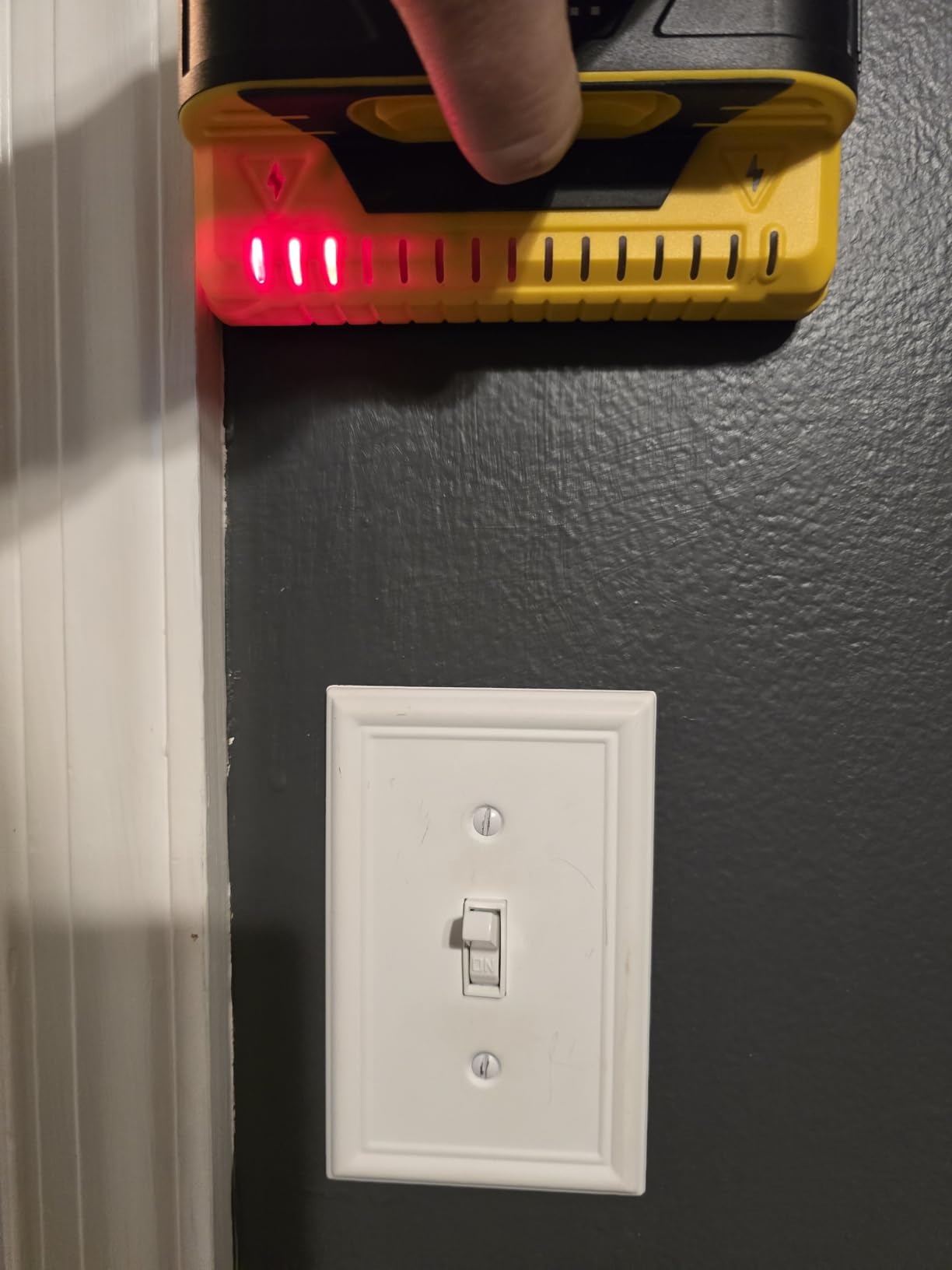 Franklin Sensors ProSensor M150/X990 Stud Finder with Live Wire Detection | 9-Sensor Wall Scanner, Wood and Metal Stud Detector, Made in the USA customer photo 2