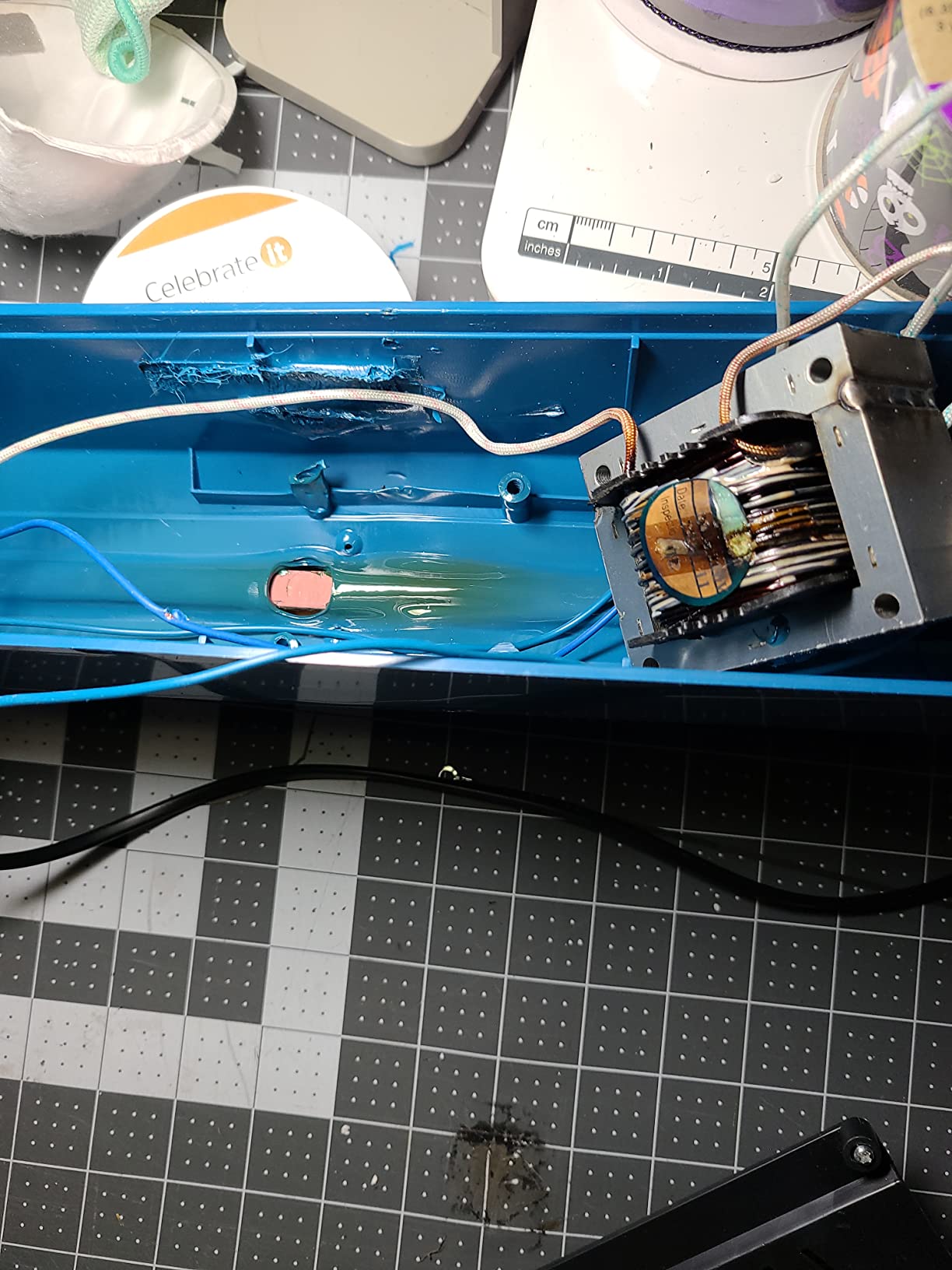 12 Inch Impulse Heat Sealer Machine, Cookie Bag Sealer for Plastic Mylar PE PP Bags and Kraft Paper Bags, Manual Poly Bag Hot Seal Sealing Machine with Extra Replace Element Grip customer photo 1