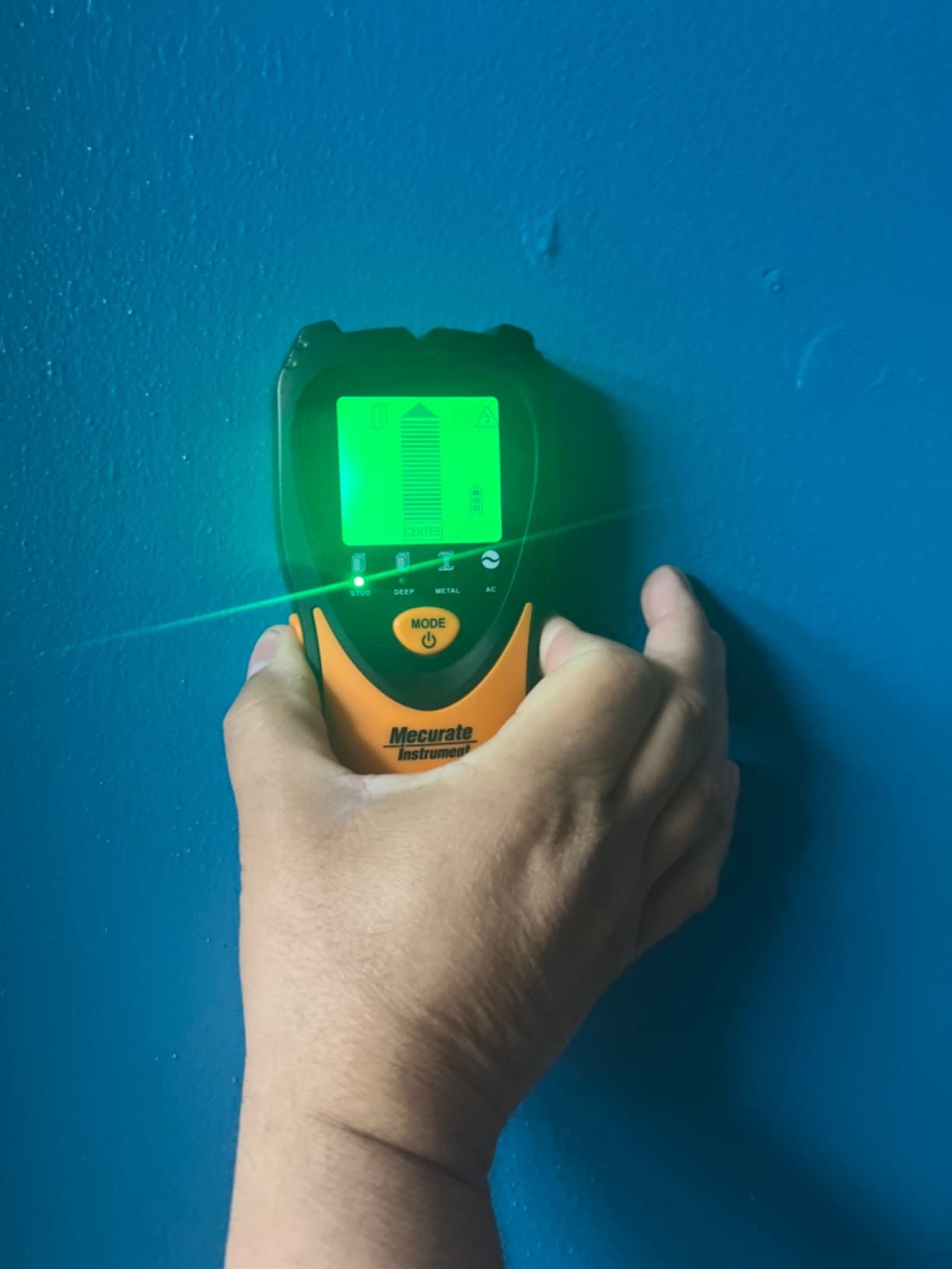 Mecurate 5-in-1 Stud Finder Wall Scanner for Studs, Metal & Live AC Wires | Easy-to-read graphical LCD & audio alerts; Standard, Deep, Metal & AC modes; 9V battery and carrying pouch included. customer photo 2
