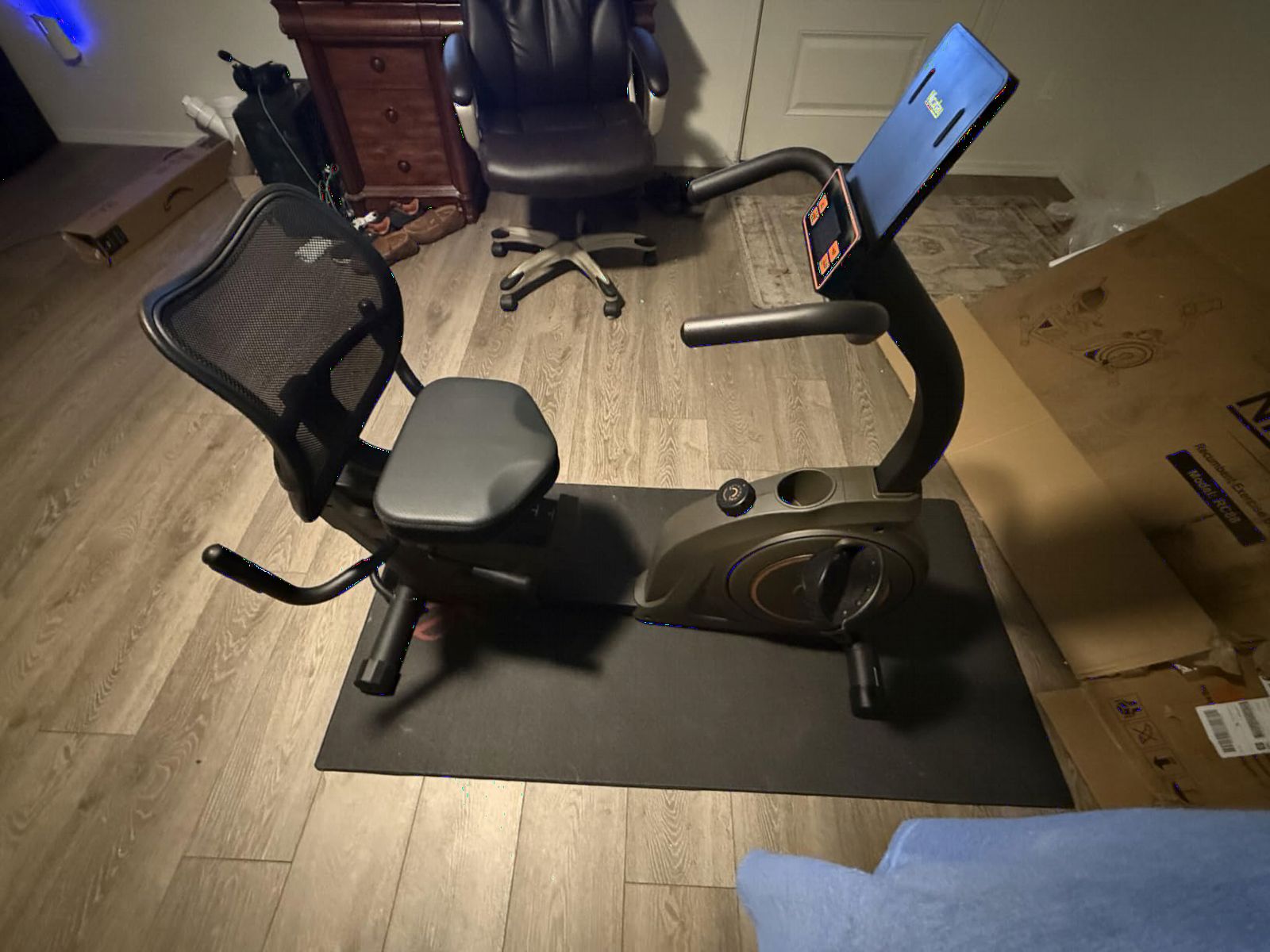 Niceday Recumbent Exercise Bike for Home Stationary Bike with APP Training customer photo 1