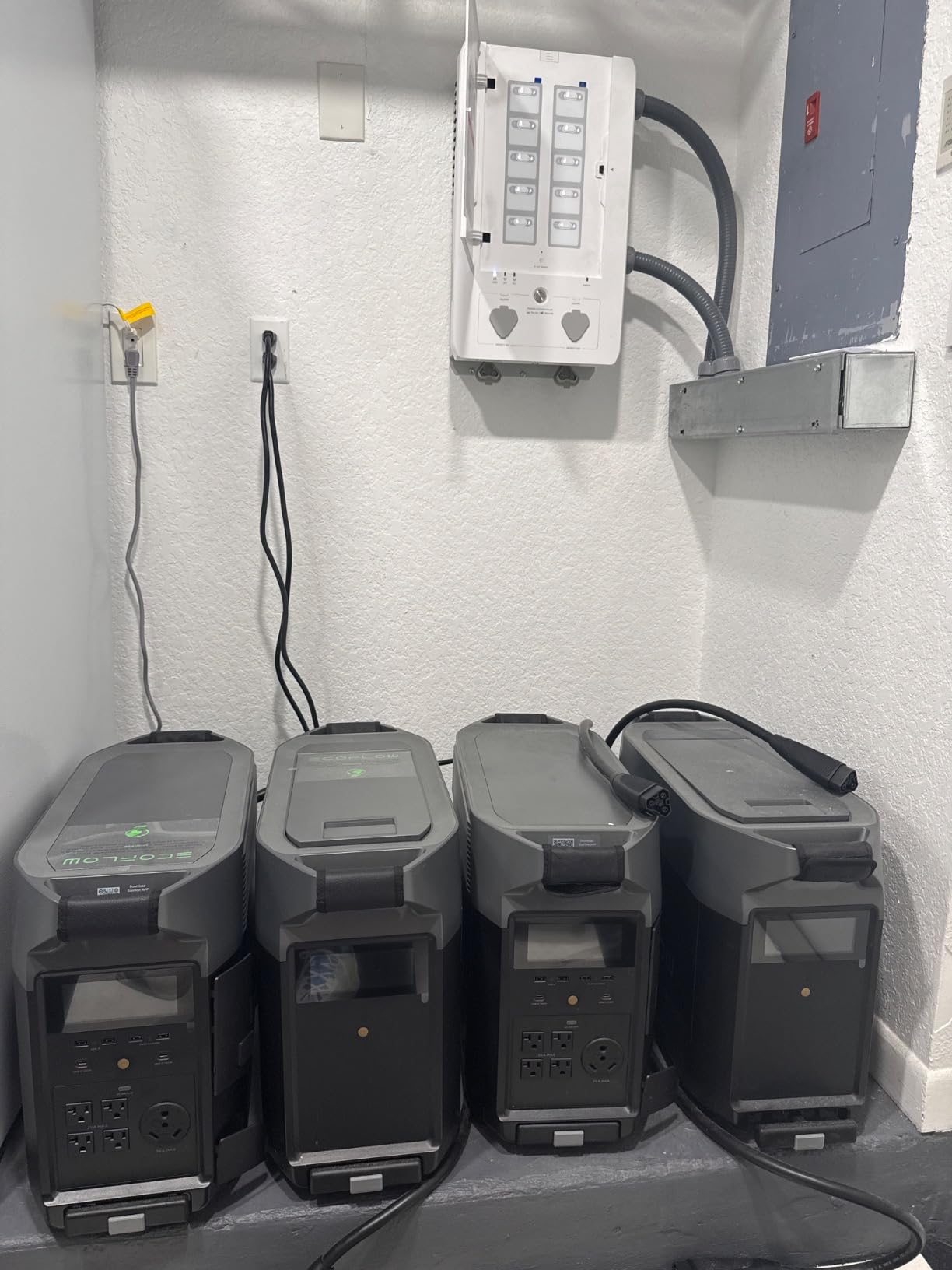 EF ECOFLOW DELTA Pro 7.2kWh Portable Power Station with Extra Battery customer photo 2