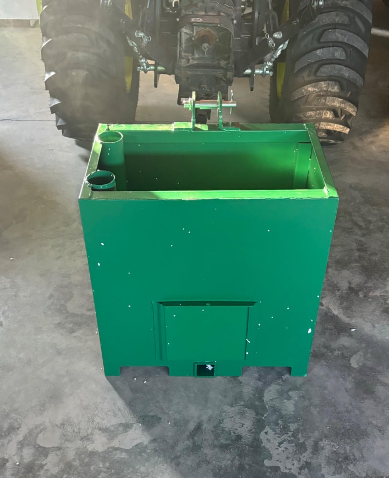 Attachments Ballast Box for 3 Point Category 1 Tractor and Loader Hitches Quick Hitch Compatible, Green customer photo 1