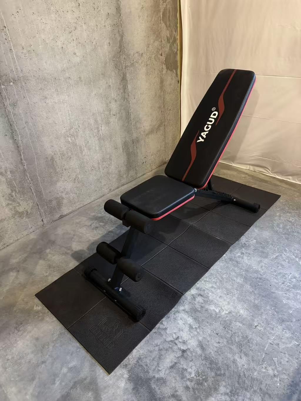 Yagud Weight Bench Press, Adjustable Workout Bench, Foldable Strength Bench customer photo 1