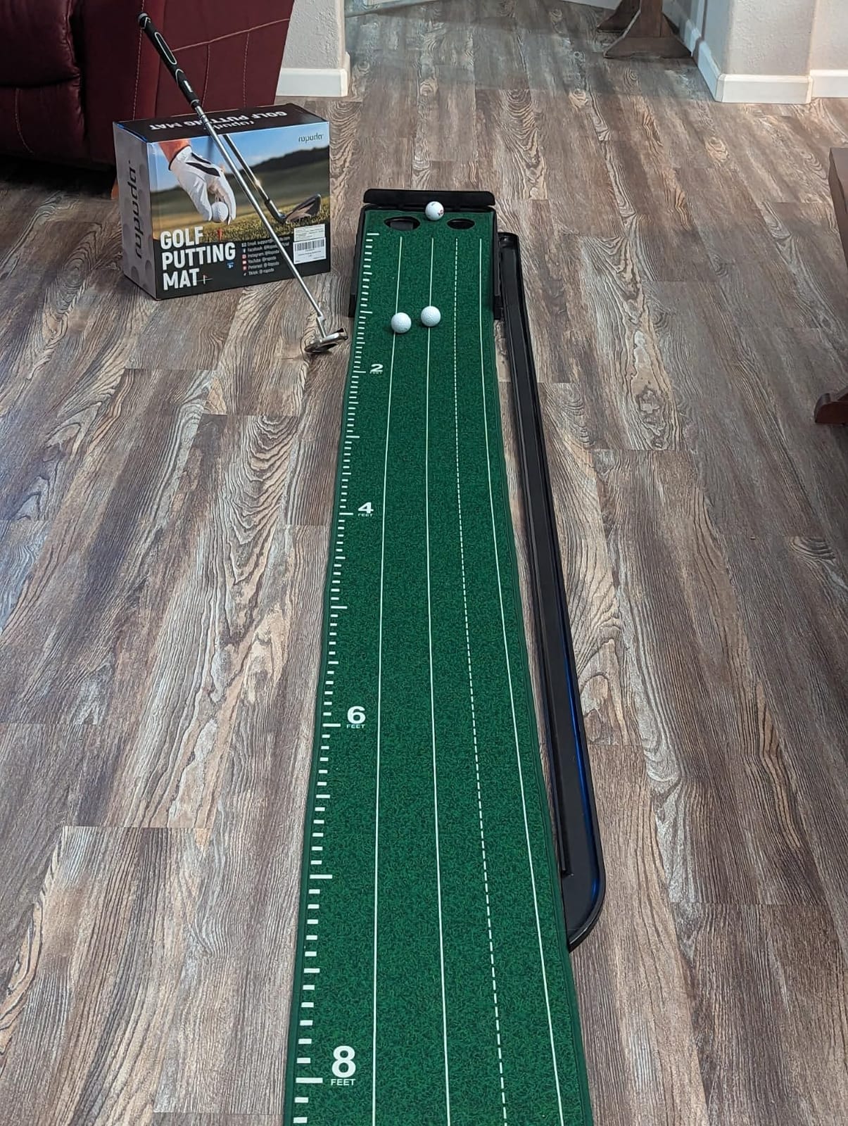 ropoda 9ft Golf Putting Green, Portable Putting Mat for Home and Office with Auto Ball Return Function customer photo 1
