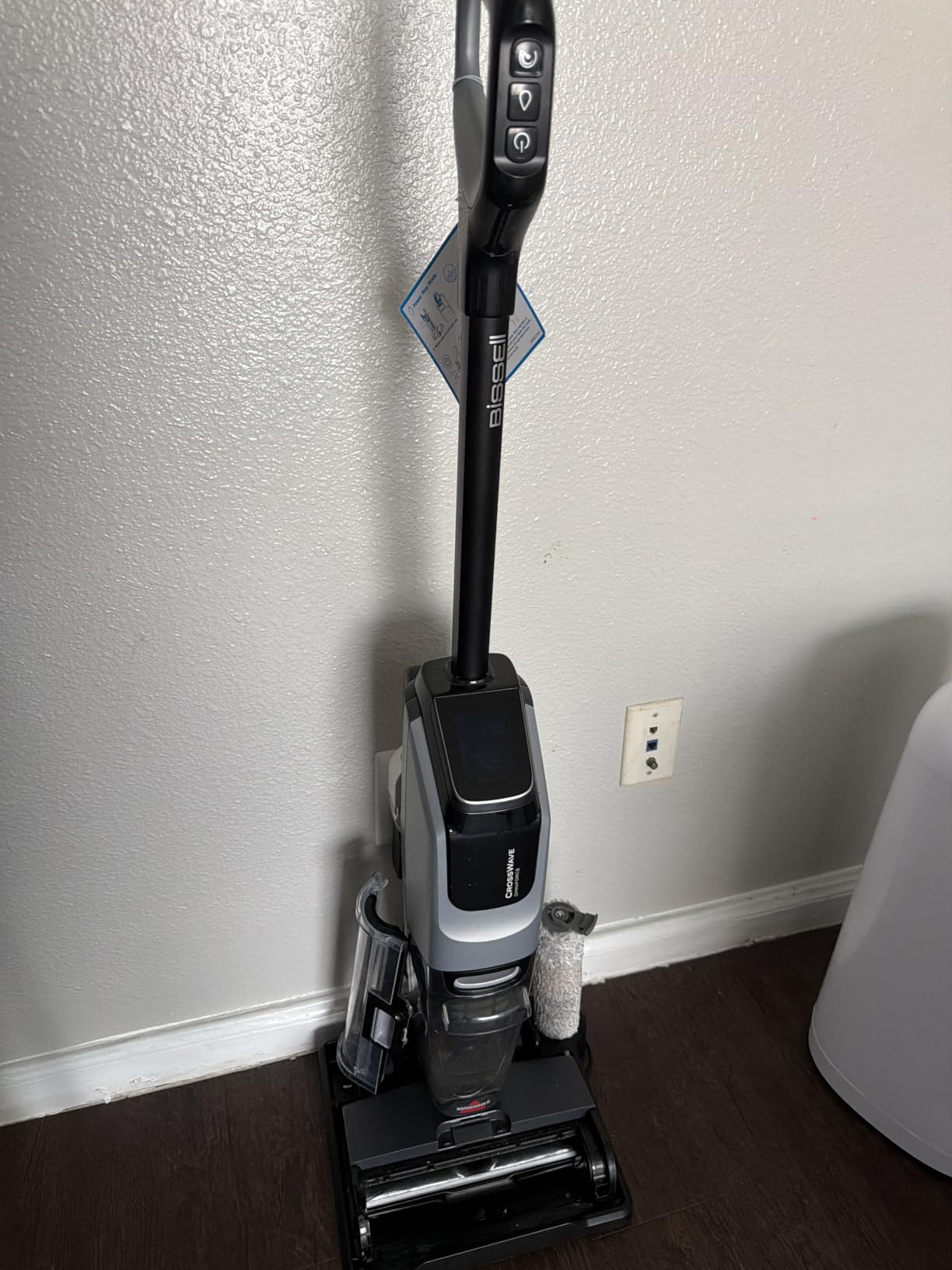 Bissell CrossWave OmniForce Cordless Wet Dry Vacuum Mop, 3882 | Dedicated dry vacuum mode; tangle-free brush roll; multi-surface cordless cleaning customer photo 1
