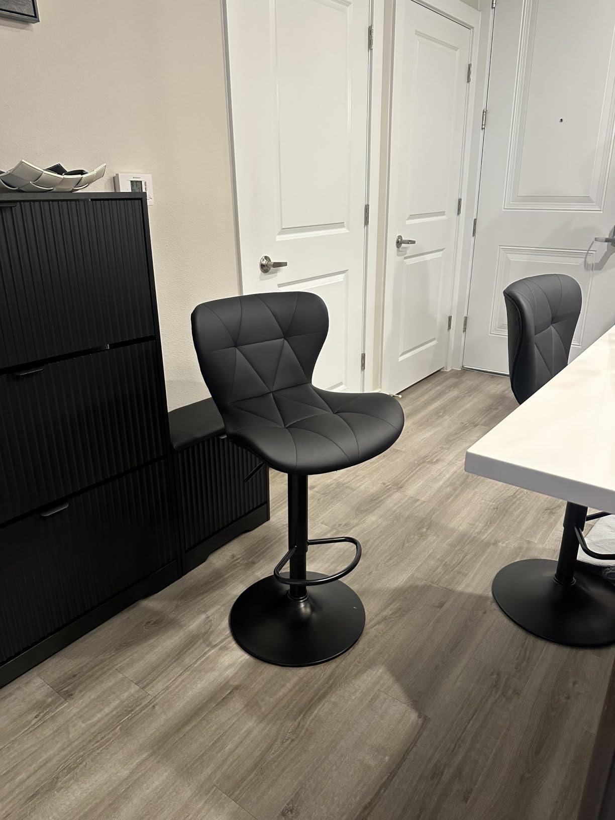 Nalupatio Modern Bar Stools Set of 2, Adjustable Faux Leather Upholstered Swivel Bar Stools, Counter Height Bar Chairs with Back for Kitchen Island, Black customer photo 1