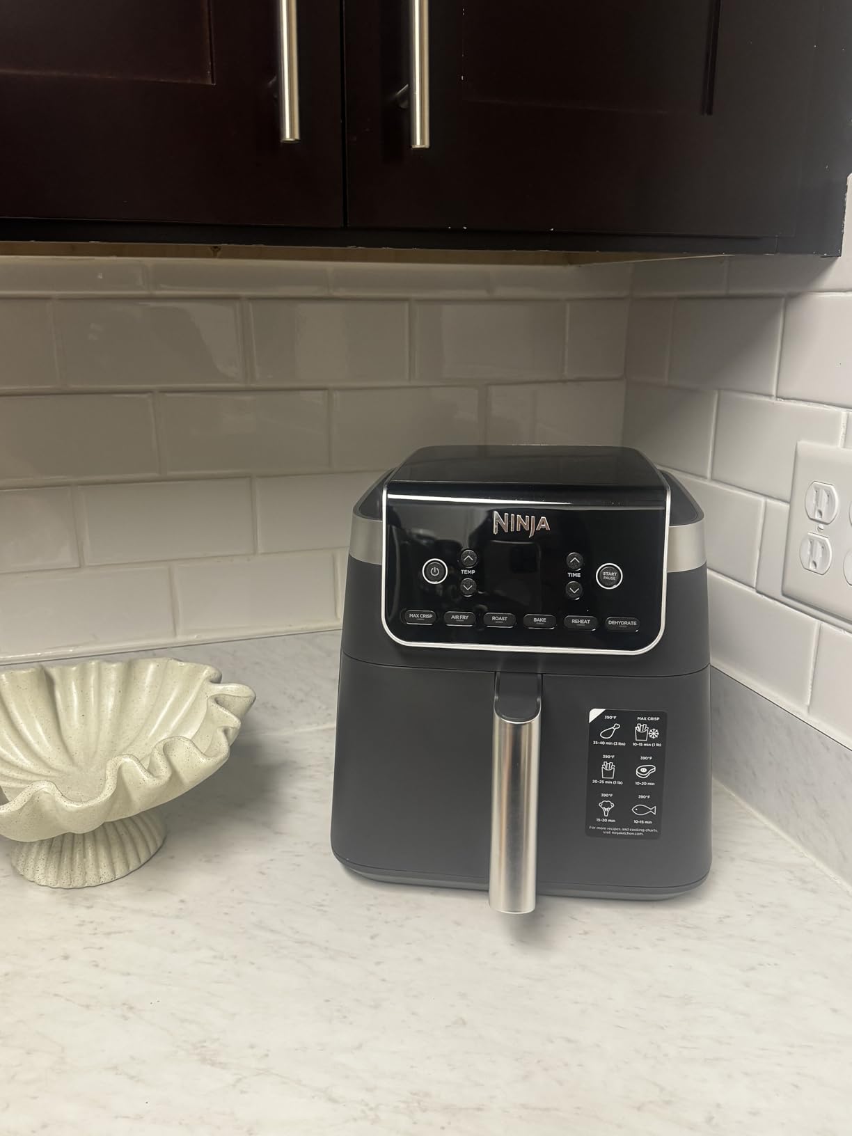 Ninja Air Fryer XL with MaxCrisp, 6.5 Qt, 6-in-1, Grey, AF181 customer photo 1