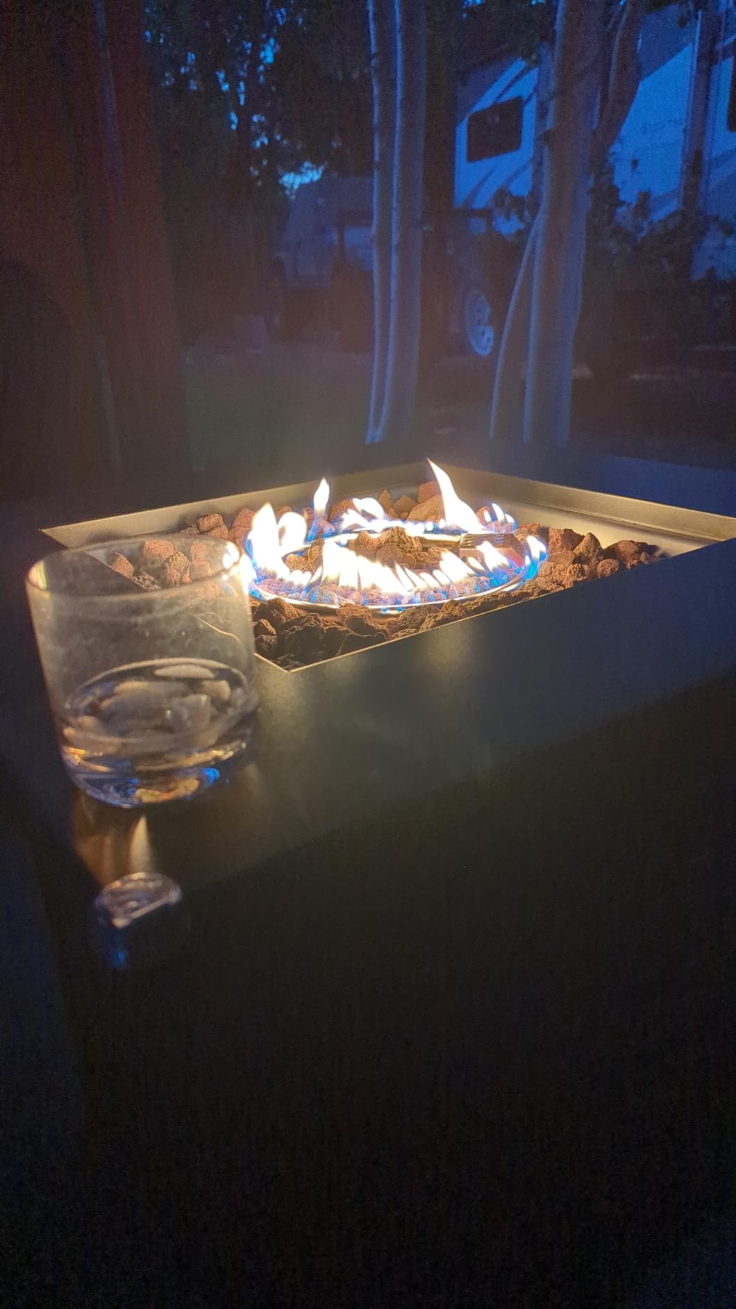 Ciays 42 Inch Gas Fire Pit Table, 60,000 BTU Propane Pits for Outside with Steel Lid and Lava Rock, 2 in 1 Firepit Table Gatherings Parties on Patio Deck Garden Backyard, Black customer photo 2