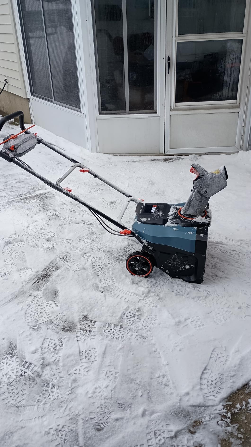 SENIX 40V 21-Inch Cordless Snow Blower with Variable-Speed Steel Auger customer photo 2