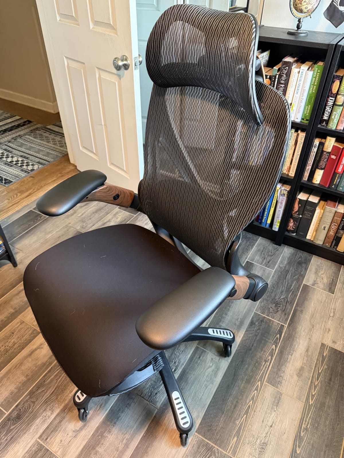 ELABEST X100 Ergonomic Mesh Office Chair with Footrest, Big and Tall Hone Desk Chair with 5D Flip-Up Arms, Adjustable 3D Lumbar Support,Gaming & Executive Computer Chairs customer photo 1