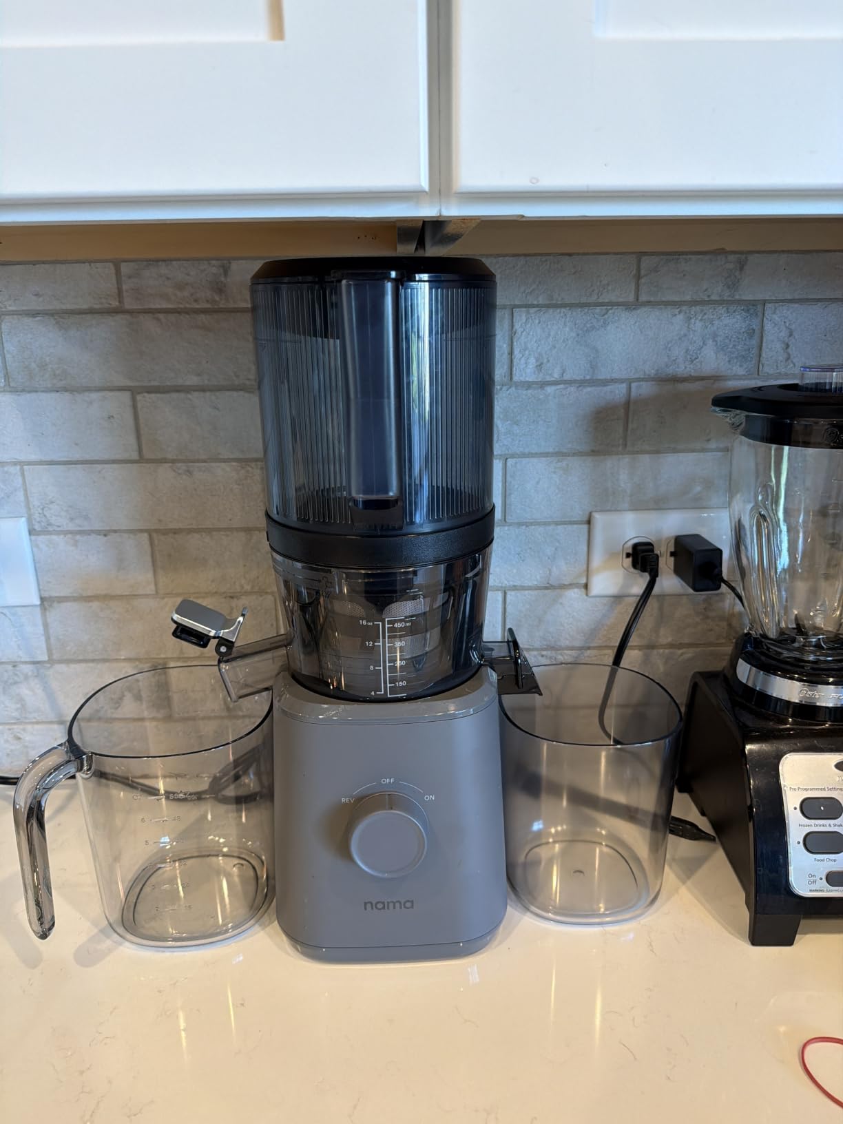Nama J2 - Cold Press Juicer - Hands-Free - Black customer photo 2