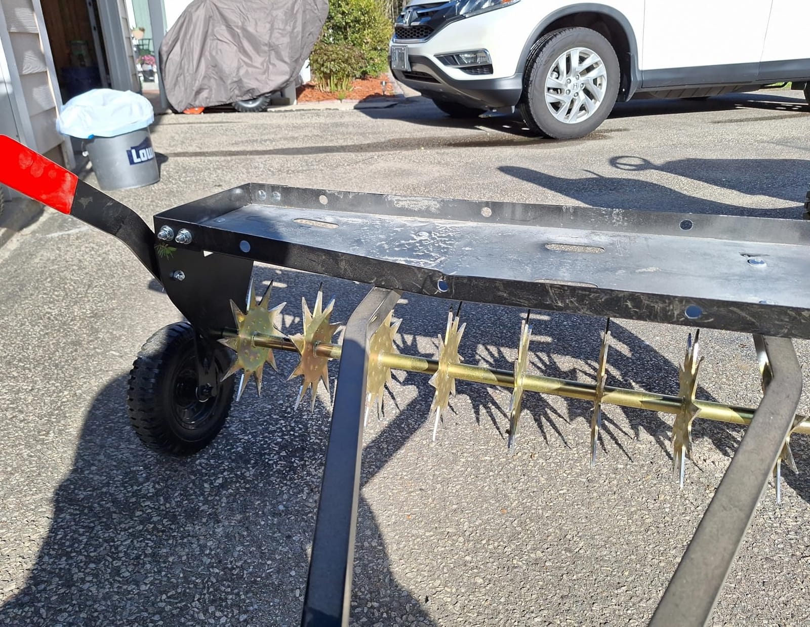 Seeutek 40Inch Tow Behind Spike Aerator - Heavy Duty Rolling Lawn Aerators customer photo 1