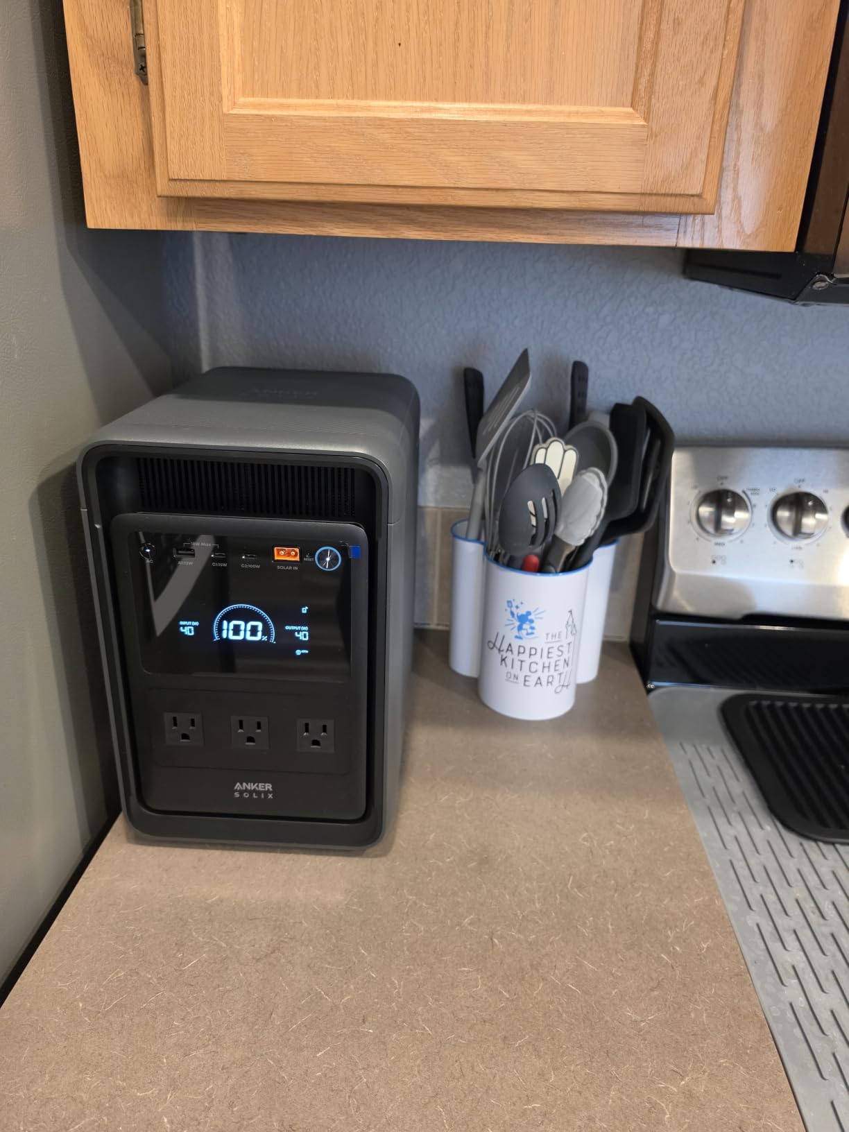 Anker SOLIX S2000 Portable Power Station, 2,010Wh, 3,000W Peak, Home Backup | LiFePO4 Battery, Up to 35-Hour Fridge Backup, 1,500W Solar Generator for Home, UPS, Outdoor, and Emergency Use (3000W Peak) customer photo 1