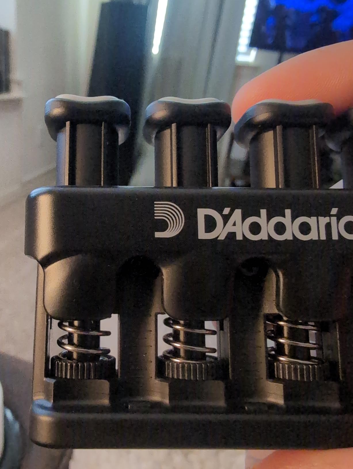 D’Addario Varigrip Hand Exerciser–Improve Dexterity and Strength in Fingers customer photo 1
