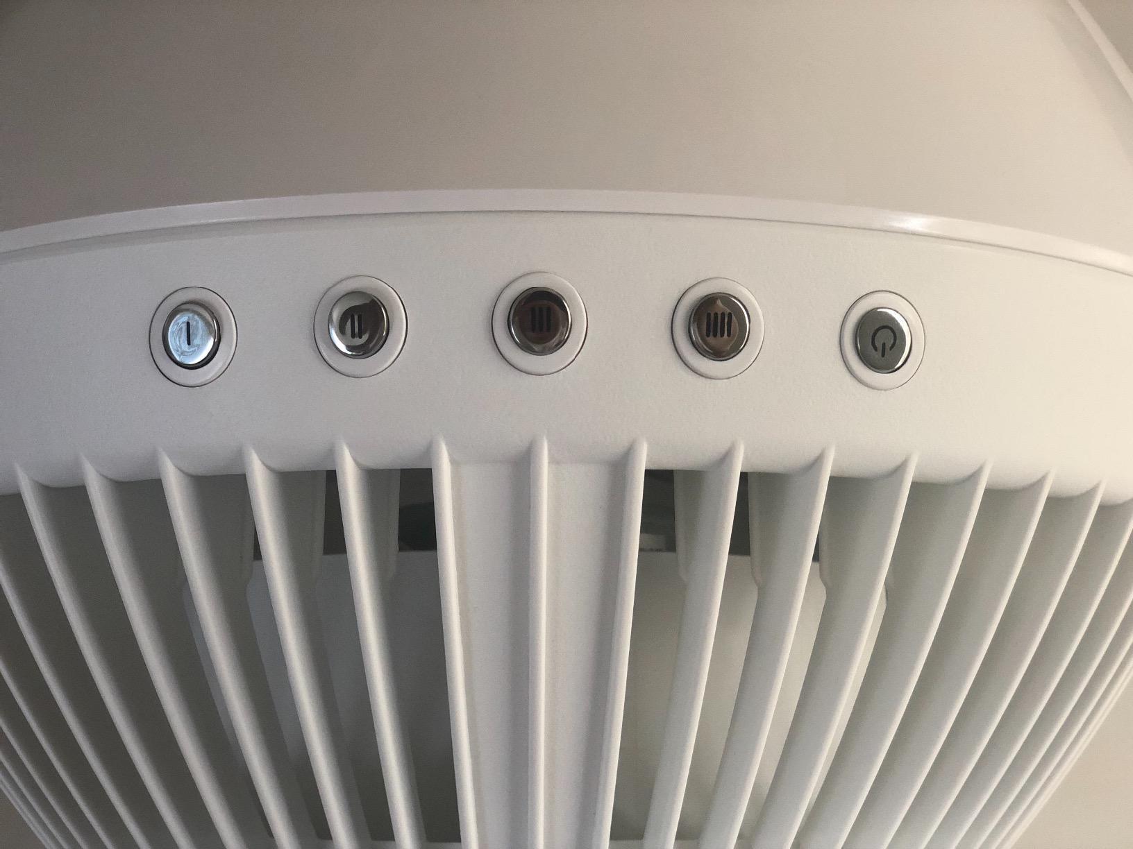 Vornado 660 Large Air Circulator Fan, 4 Speed, Adjustable Tilt, Black | Whole Room Air Circulator, Chrome Glide Bar, Quiet Cooling for Bedroom, Office, Dorm Room customer photo 1