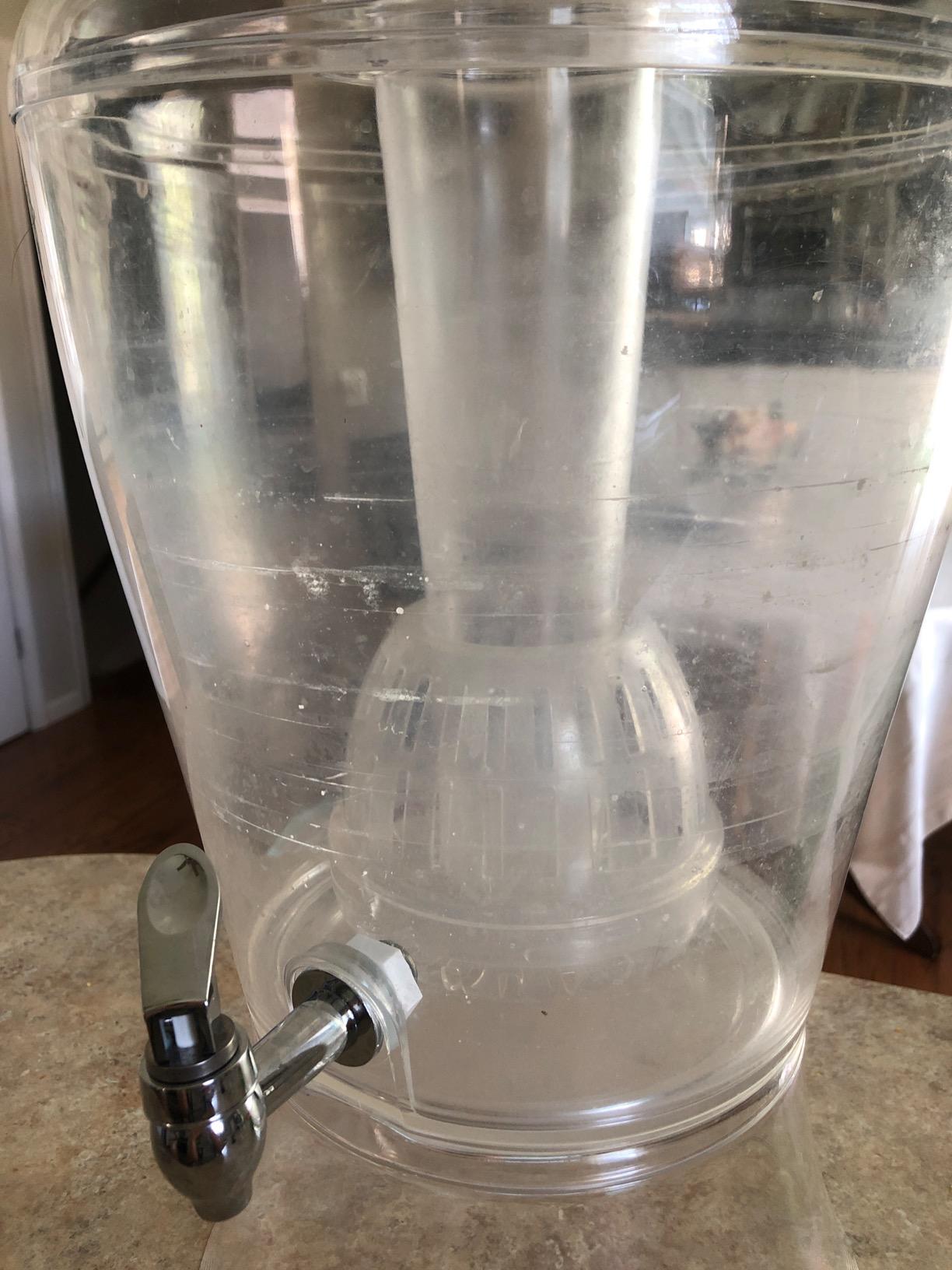 CreativeWare 3 Gallon Beverage Dispenser With Ice Cylinder And Fruit Infuser customer photo 2