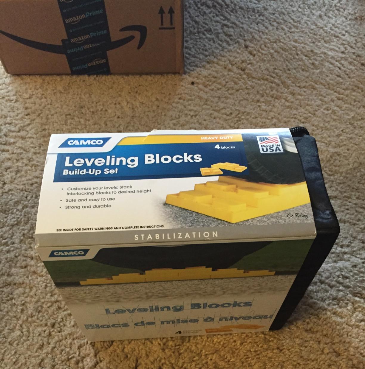 Camco Camper/RV Leveling Blocks - Features Stackable Interlocking Design & Includes Zippered Bag for RV Storage - Compatible w/Single Wheels, Dual Wheels, Tandem Axles & More - 4-Pack (44501) customer photo 2