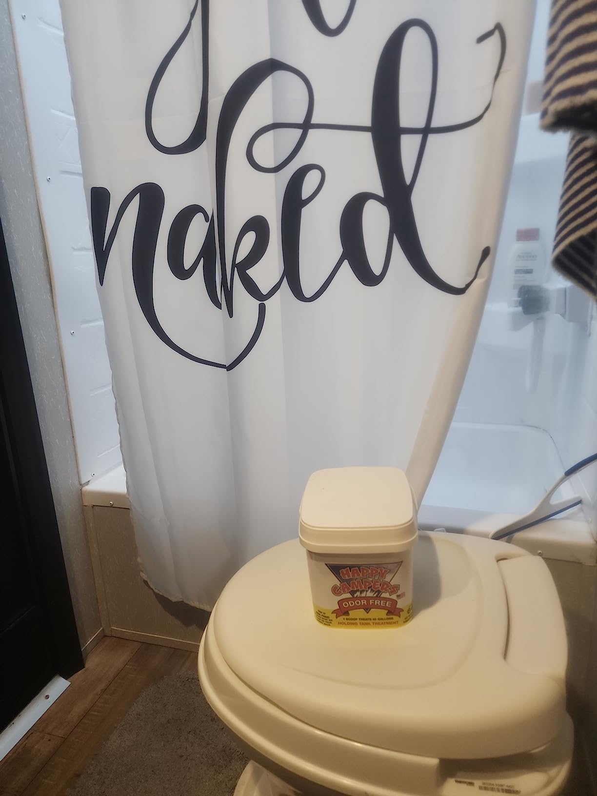 Happy Campers RV Toilet & Holding Tank Treatment – 18 Treatments customer photo 1