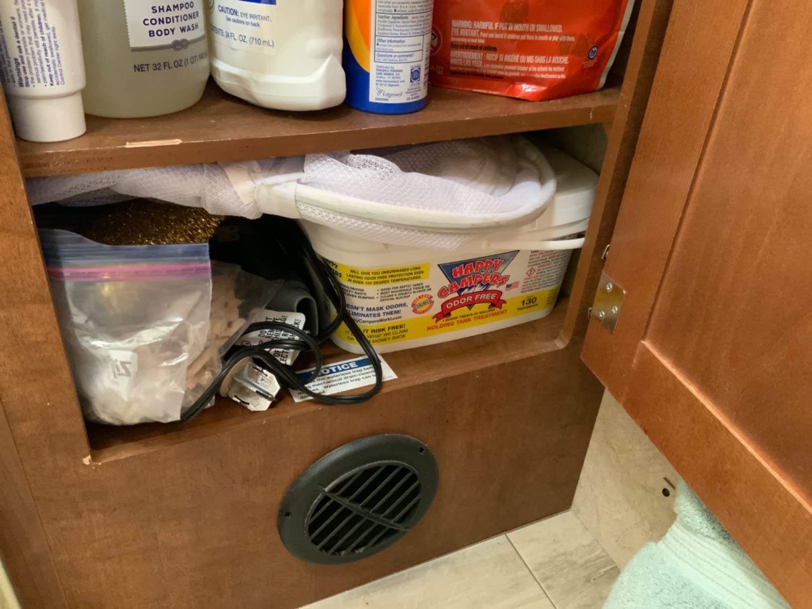 Happy Campers RV Toilet & Holding Tank Treatment – 18 Treatments customer photo 2