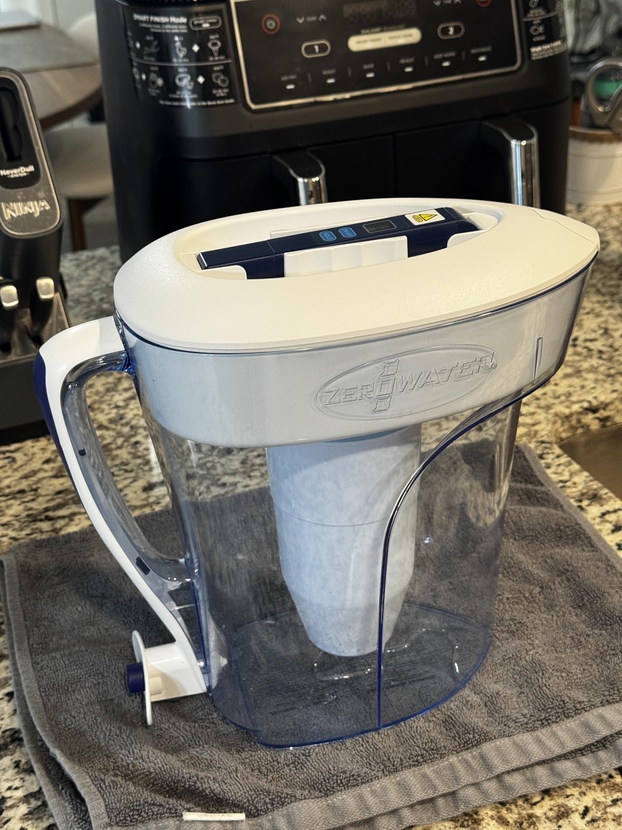 ZeroWater 10-Cup Pitcher Water Filter Removes PFOA/PFAS customer photo 2
