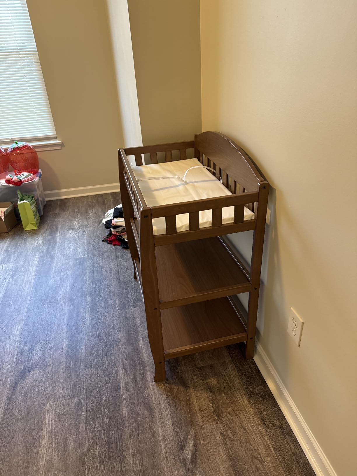 Delta Children Infant Changing Table with Pad, White customer photo 1
