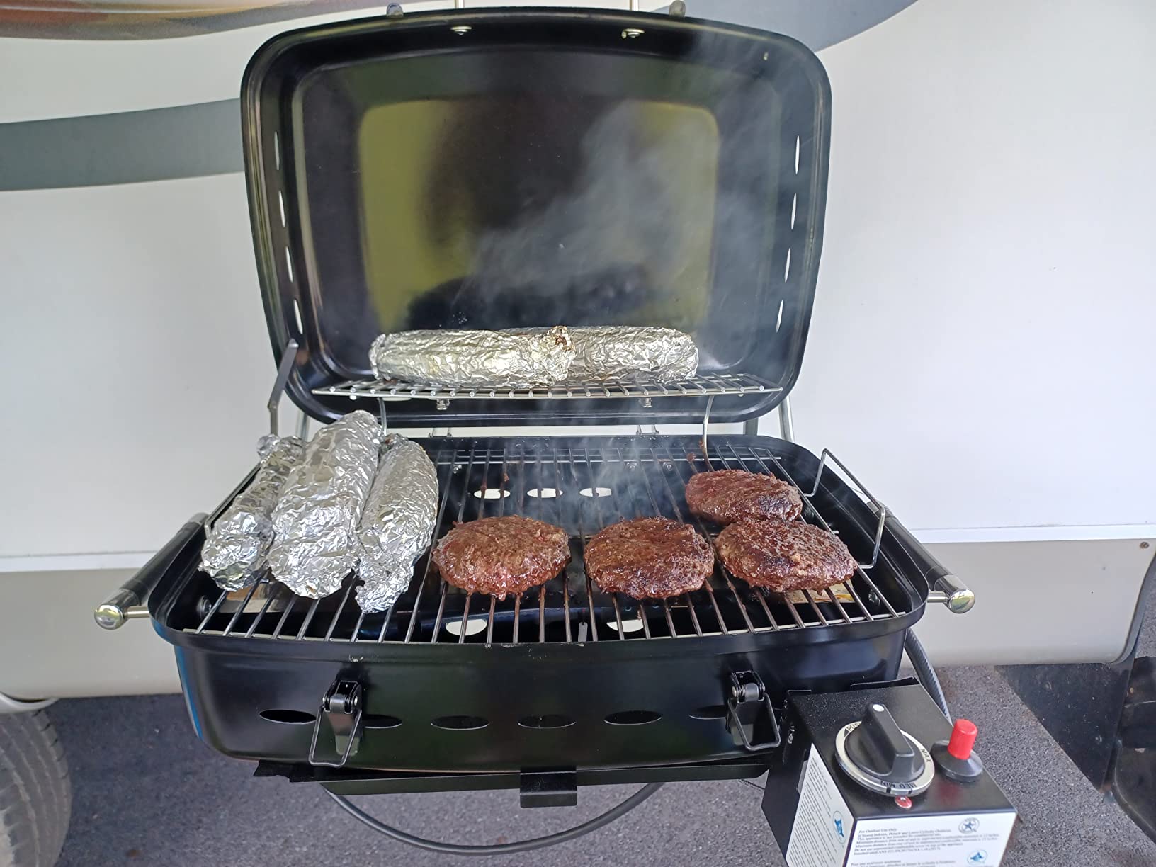 Flame King - YSNHT500 RV Or Trailer Mounted BBQ - Motorhome Gas Grill - 214 Sq Inch Cooking Surface - Adjustable Flame Controller, Black customer photo 1