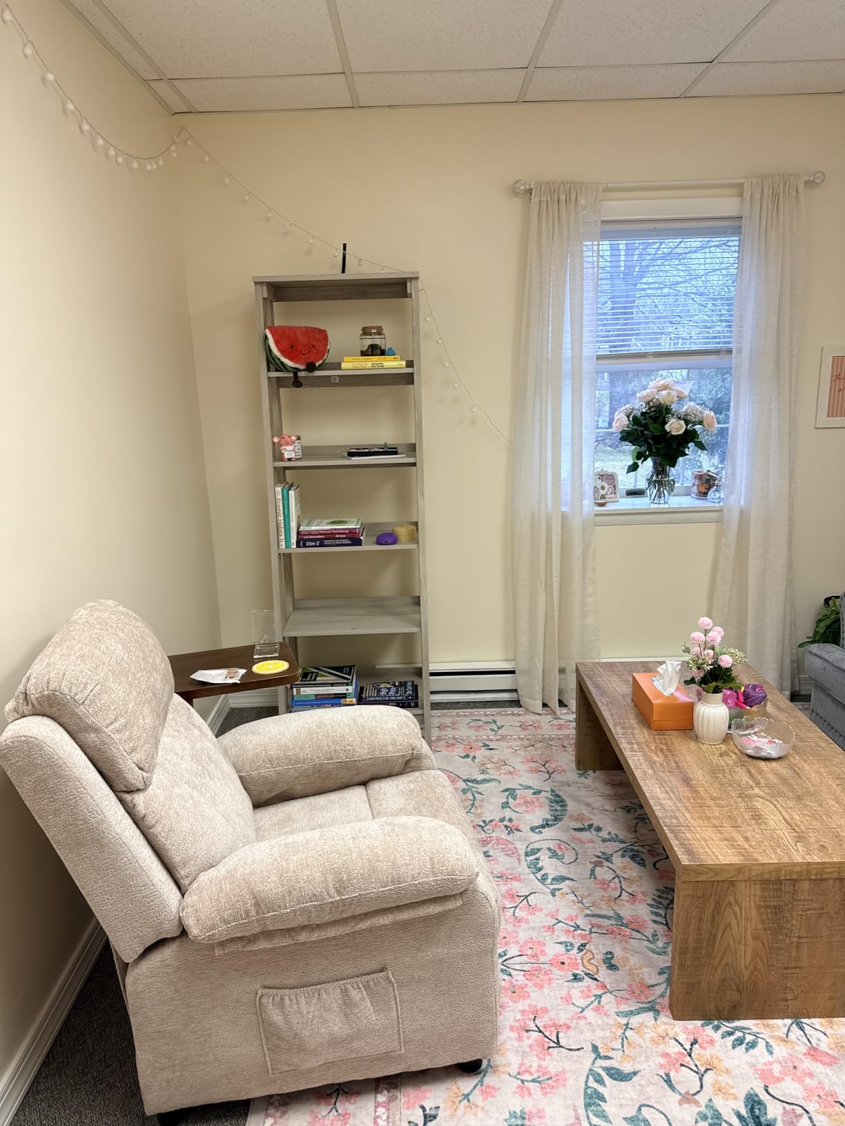 Sauder Ladder Bookshelf 5 Tier Trestle Ladder Shelf Wooden Bookcase, in Jamocha Wood customer photo 2