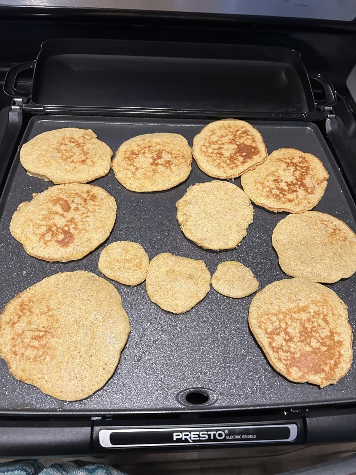 Presto 07023 Cool-Touch Electric Griddle and Warmer Plus customer photo 1