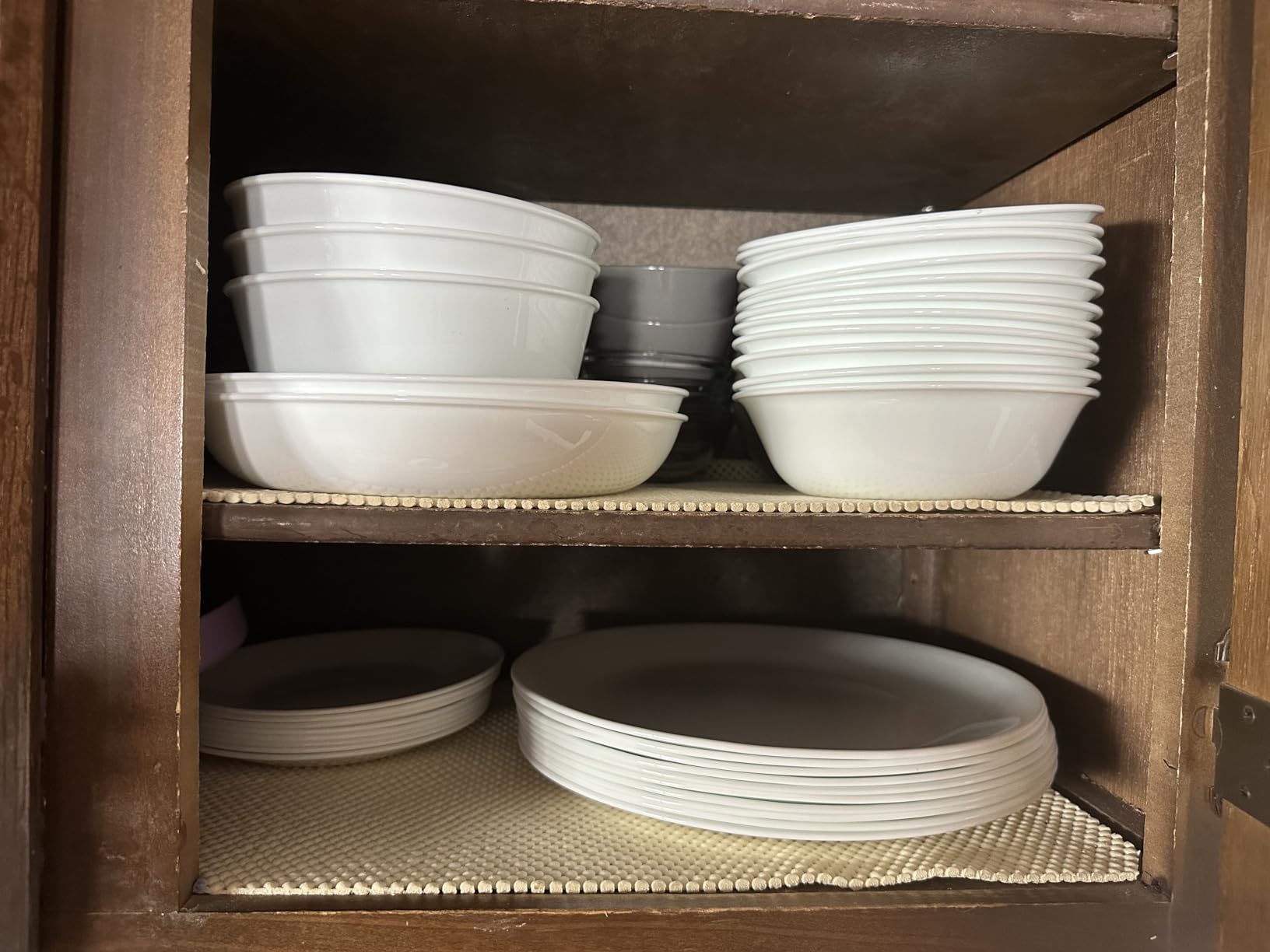 Corelle Vitrelle 18-Piece Service for 6 Dinnerware Set Triple Layer Glass and Chip Resistant, Lightweight Round Plates and Bowls Set, Winter Frost White customer photo 2