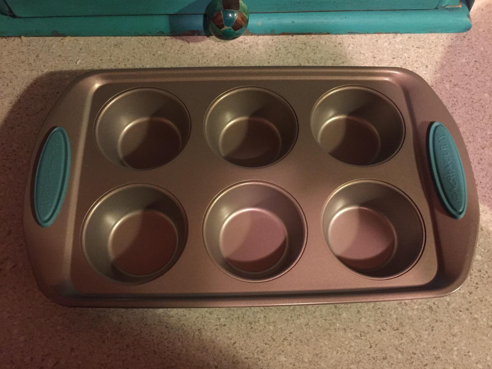 Rachael Ray Cucina Nonstick Bakeware Baking Pans Set, Baking Set 10-Piece customer photo 2