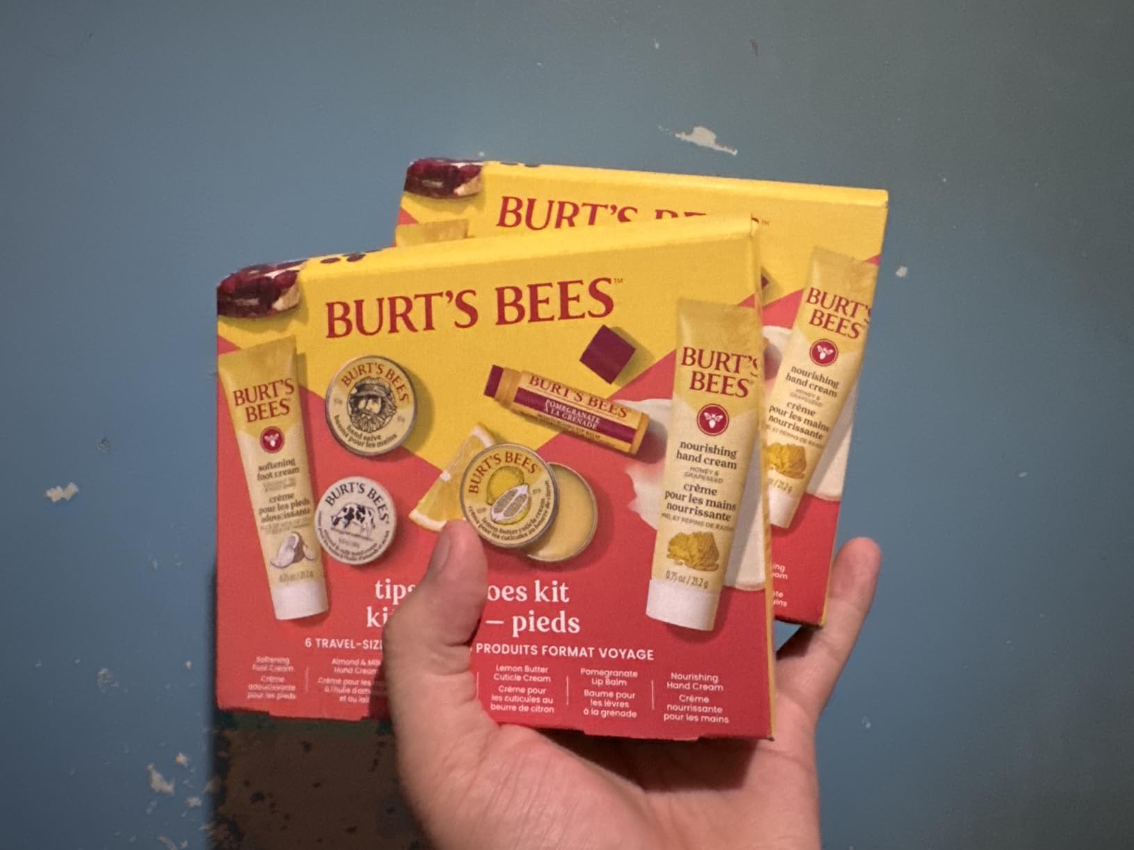 Burt's Bees Classics Gift Set, 6 Products in Giftable Tin customer photo 1
