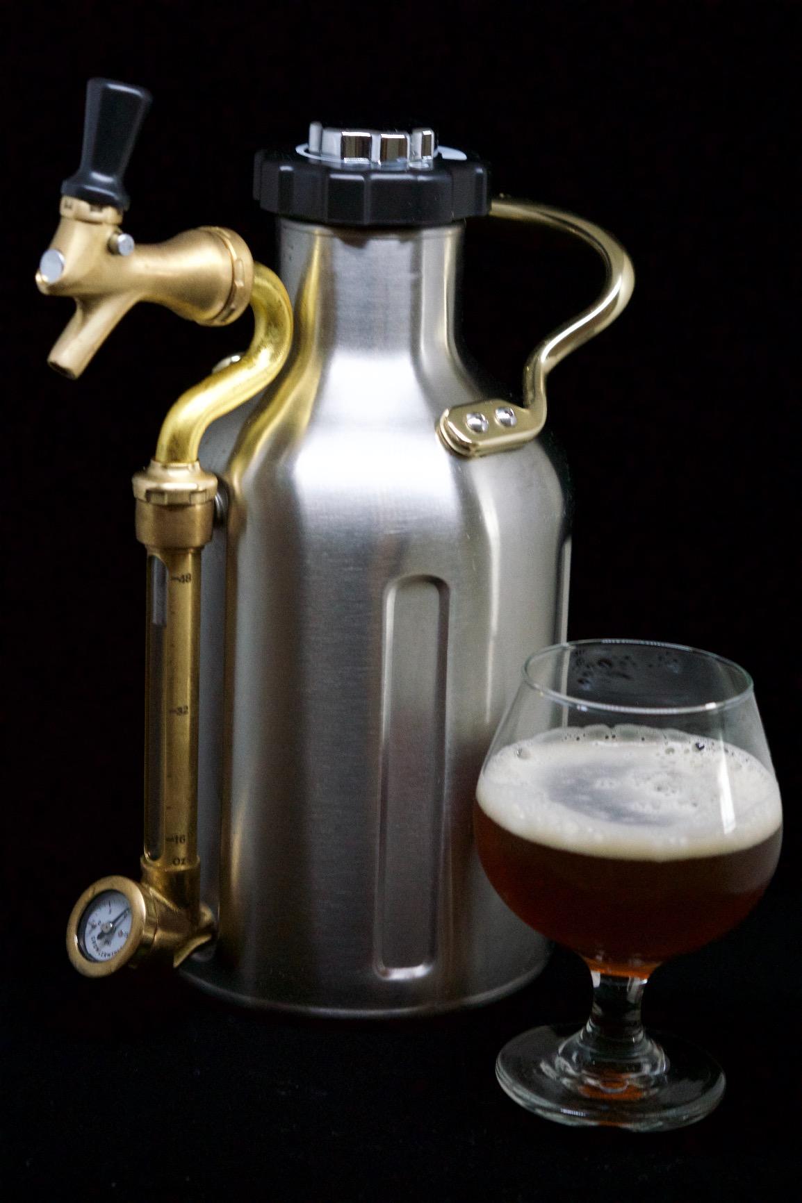 GrowlerWerks uKeg Carbonated Growler-Great Gift for Beer Lovers, 64 oz, Stainless Steel customer photo 1