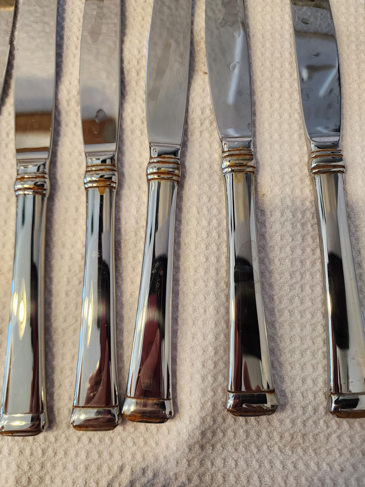 Mikasa Harmony 65-Piece Flatware Set for 12, 18/10 Stainless Steel Silverware with Gold Accent Handles, Service for 12 with Serving Utensils, Dishwasher Safe customer photo 2