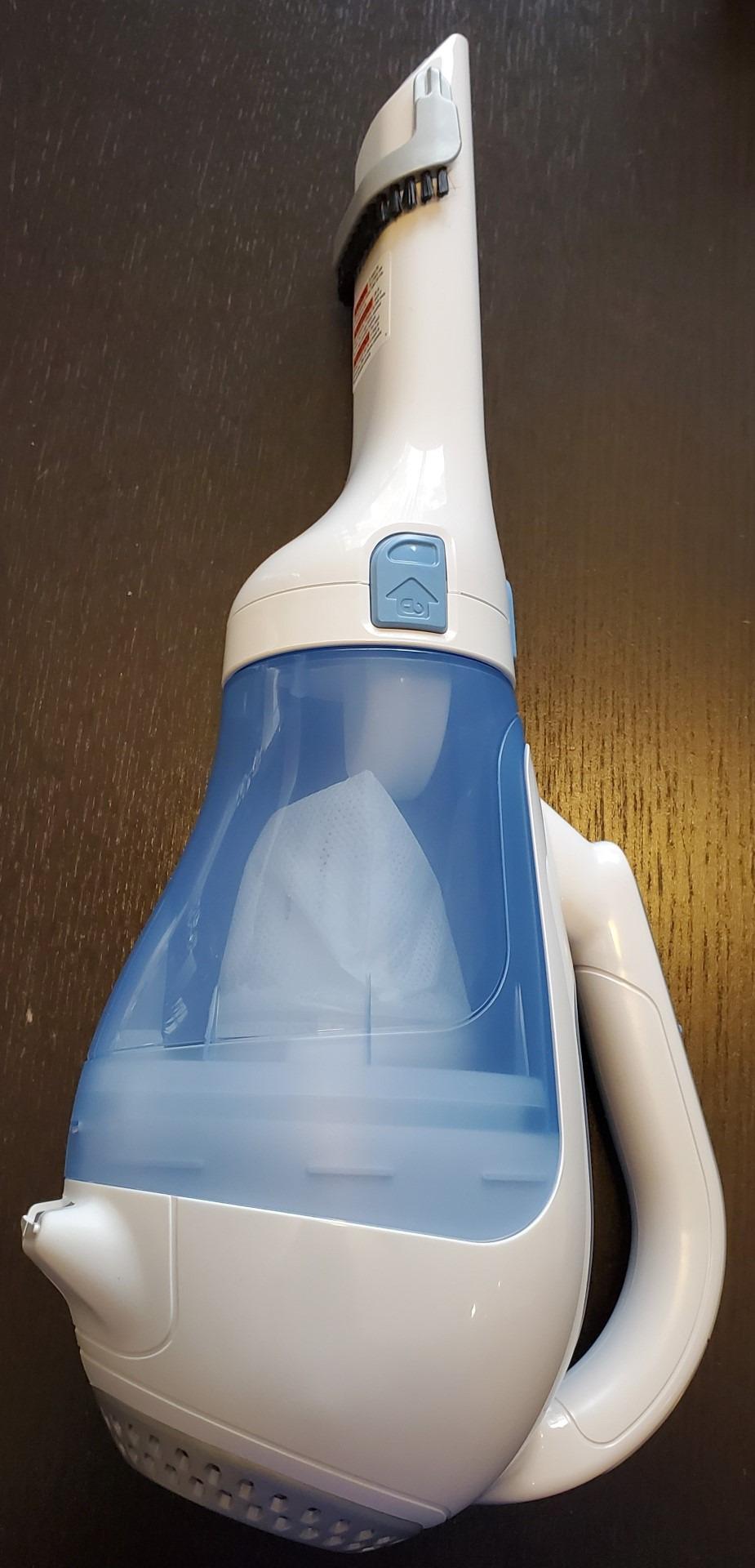 BLACK+DECKER dustbuster Handheld Vacuum, Cordless Car Vacuum Portable 12V, with Rotating and Extendable Nozzle (HHVI320JR02) customer photo 1