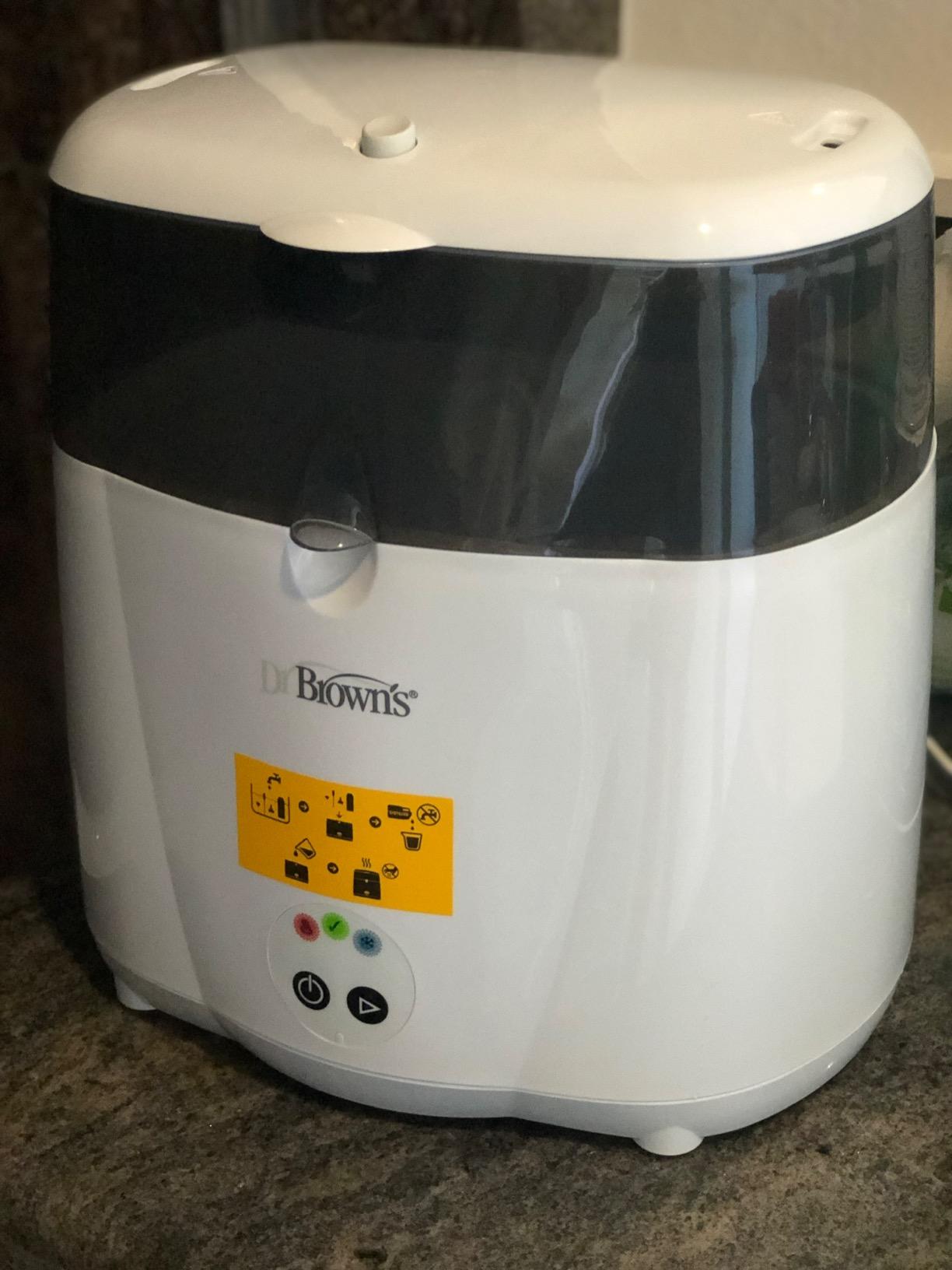 Dr. Brown’s Deluxe Electric Sterilizer for Baby Bottles and Other Baby Essentials customer photo 2