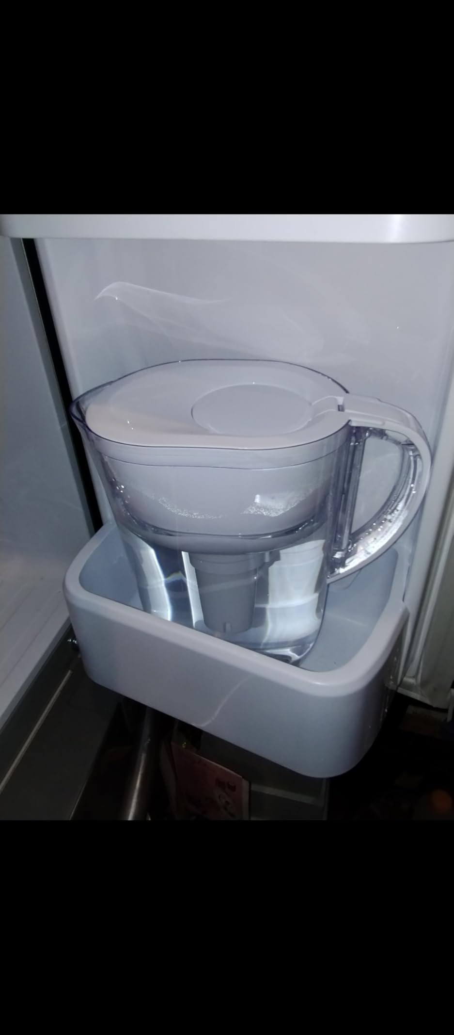 Brita Large 10 Cup Water Filter Pitcher, Includes 1 Filter, Bright White customer photo 1
