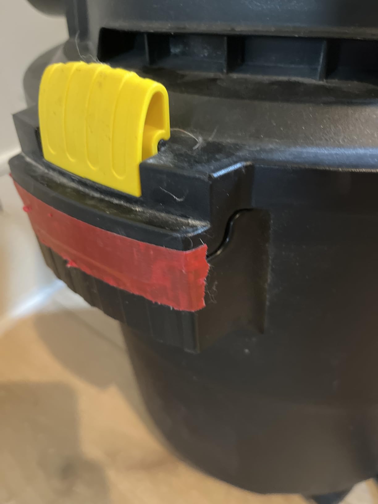STANLEY Shop Vac SL18115P, 5 Gallon Peak 4 Horsepower Wet Dry Vacuums, Blower 3 in 1 Functions 15 Feet Cleaning Range for Garage, Carpet Clean, Shop Cleaning, Car Detailing with Attachments customer photo 2