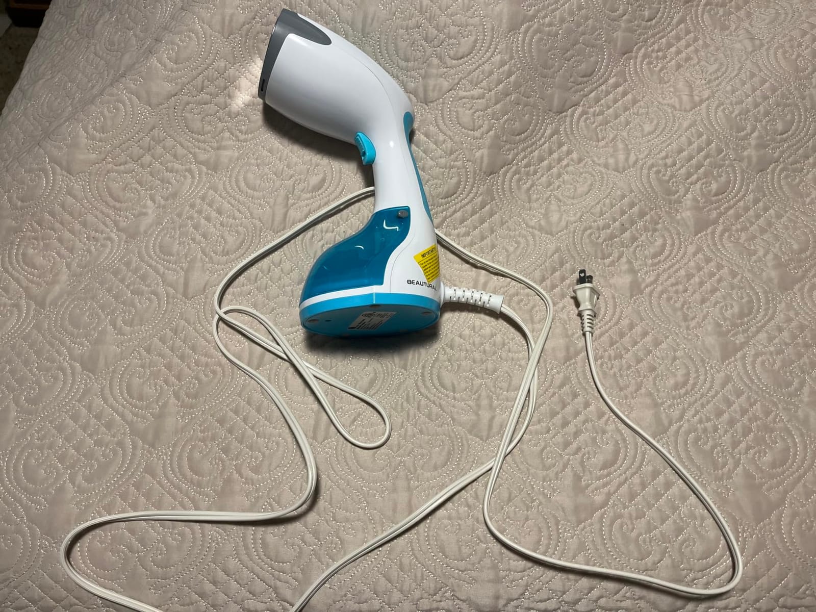 BEAUTURAL Steamer for Clothes, Handheld Garment Fabric Wrinkle Remover customer photo 1