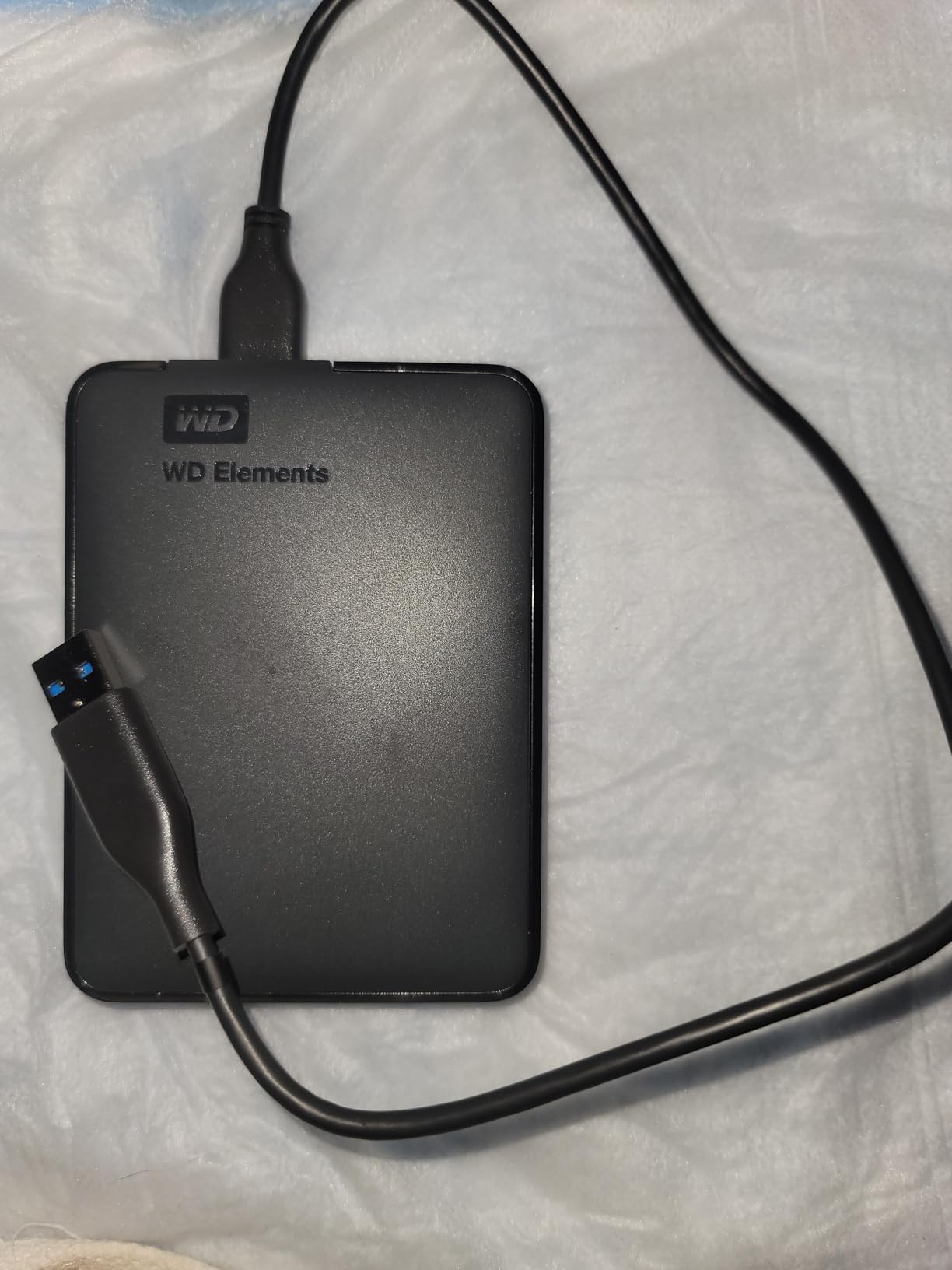 WD 2TB Elements Portable External Hard Drive for Windows, USB 3.2 Gen 1/USB 3.0 for PC & Mac, Plug and Play Ready - WDBU6Y0020BBK-WESN | WDBU6Y0020BBK-WESN, USB 3.2 Gen 1/USB 3.0 for PC, Plug, Play Ready - WDBU6Y0020BBK-WESN customer photo 1