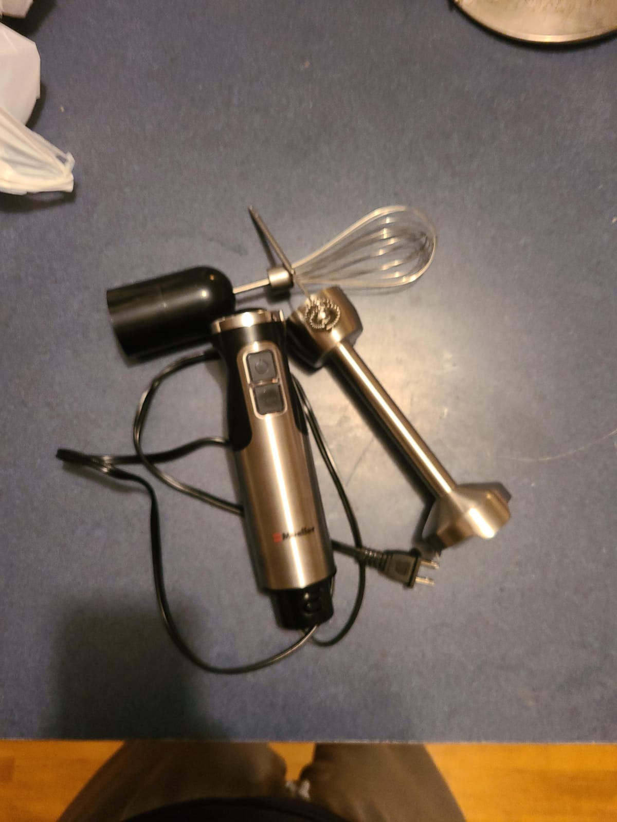 MuellerLiving Ultra-Stick Immersion Hand Blender, 500W Heavy Duty Motor, 8-Speed Turbo Setting, Includes Blending Shaft, Whisk, Milk Frother & Measuring Beaker | 500W Heavy Duty Motor | 8-Speed Turbo Setting | Includes Blending Shaft, Whisk, Milk Frother & Measuring Beaker customer photo 2