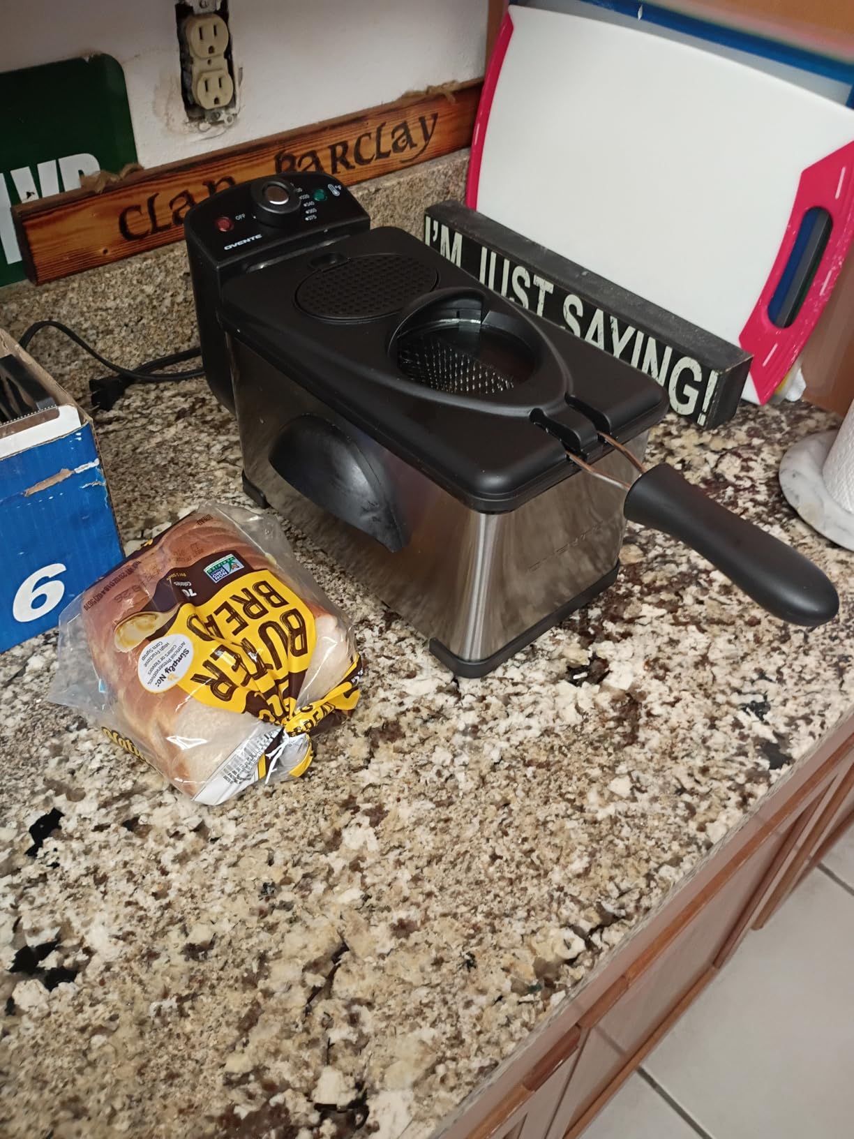 OVENTE Electric Deep Fryer, 2L Capacity, 1500W, Silver FDM2201BR customer photo 1
