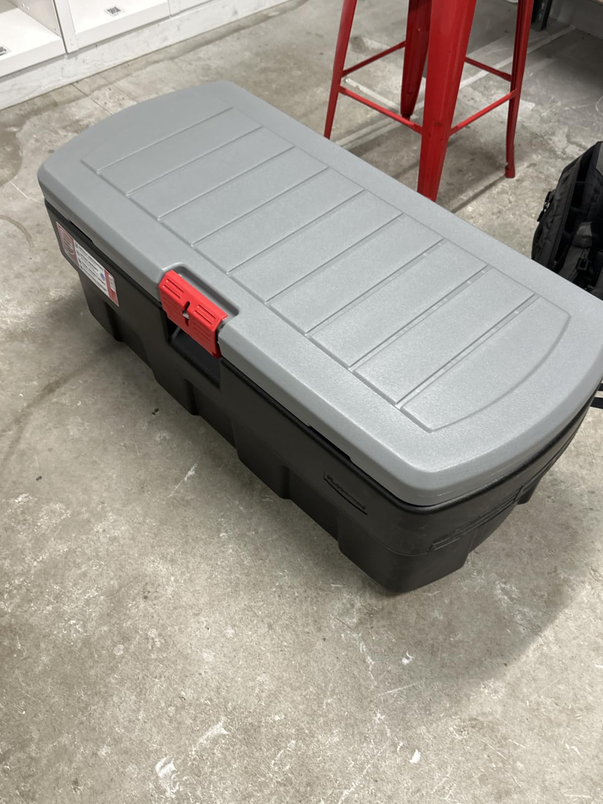 Rubbermaid 48 Gallon Black Action Packer Lockable Latch Indoor and Outdoor Storage Box Container for Home, Garage, Backyard, Single customer photo 2