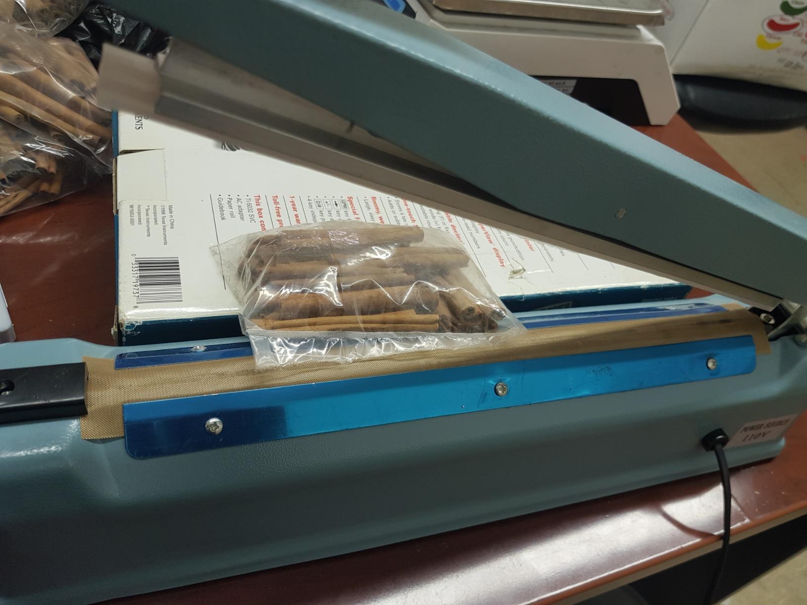 Flexzion Impulse Sealer for Plastic Bags, 8 Inch, 300W, Adjustable Timer customer photo 1